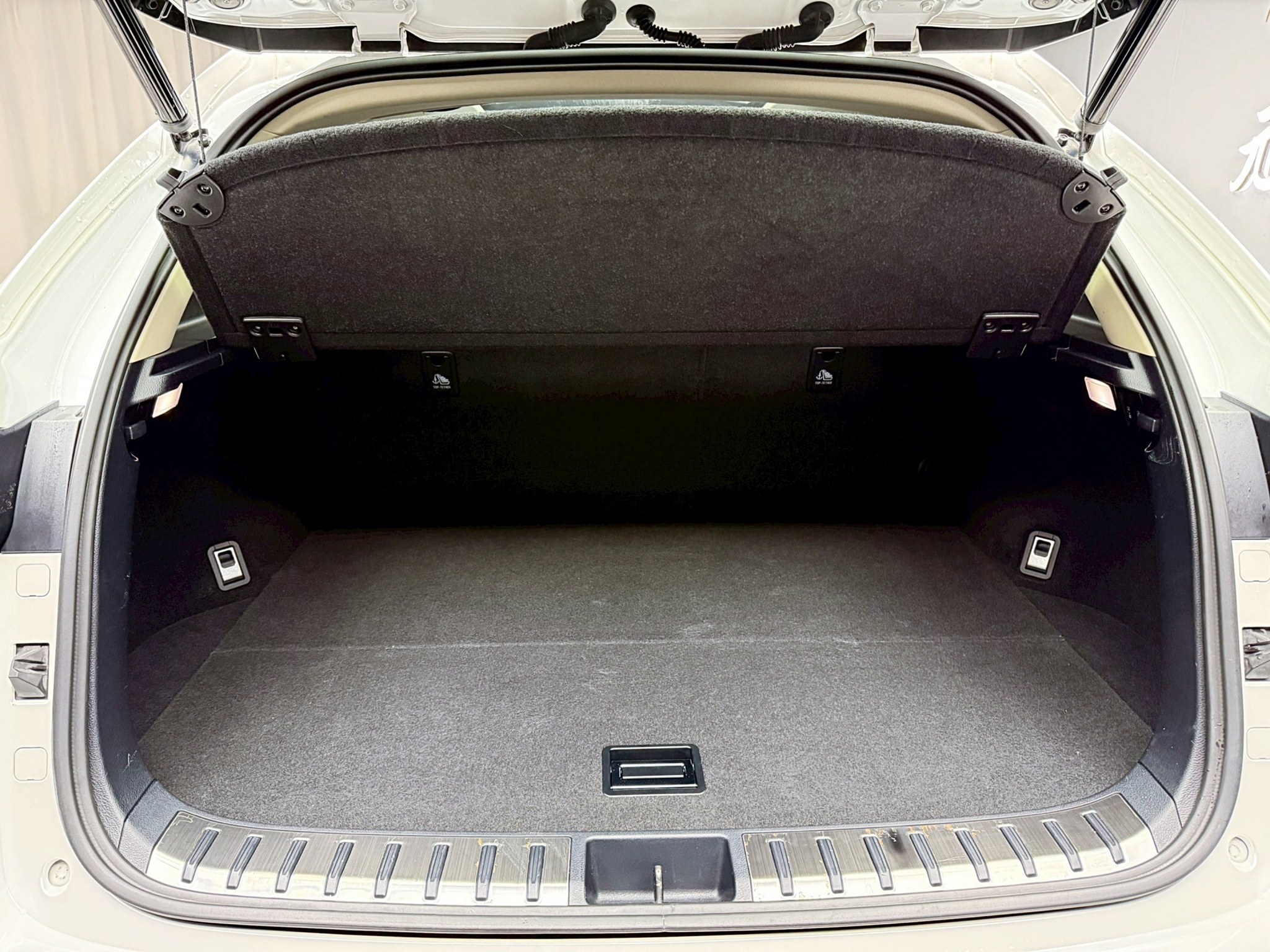 全台到府賞車 2017/18 Lexus NX300 旗艦版『小李經理』元禾國際車業/中古車/促銷中  第4張相片