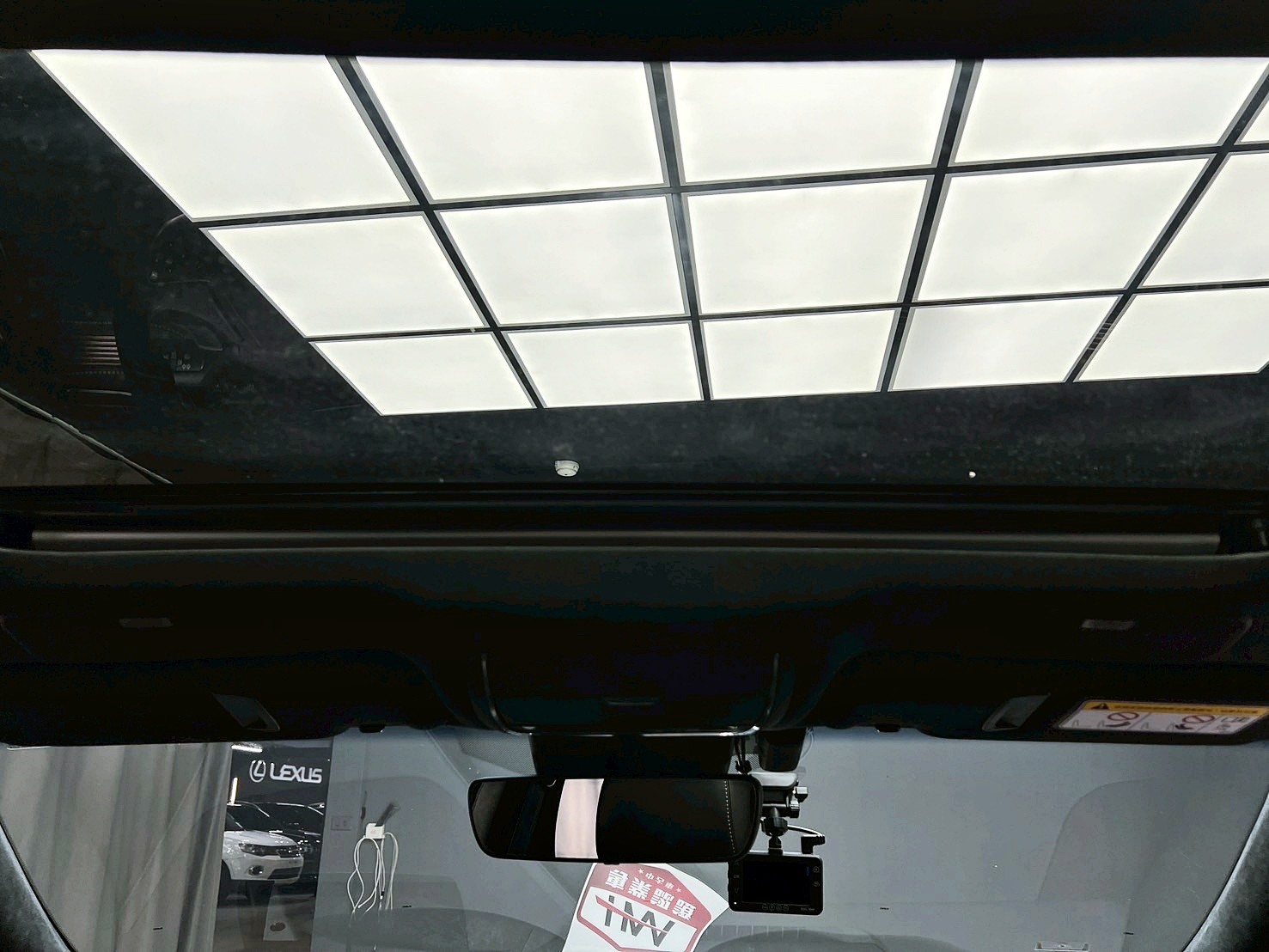全台到府賞車 2021/22 Lexus LS500h 頂級版『小李經理』元禾國際車業/中古車/促銷中  第10張相片