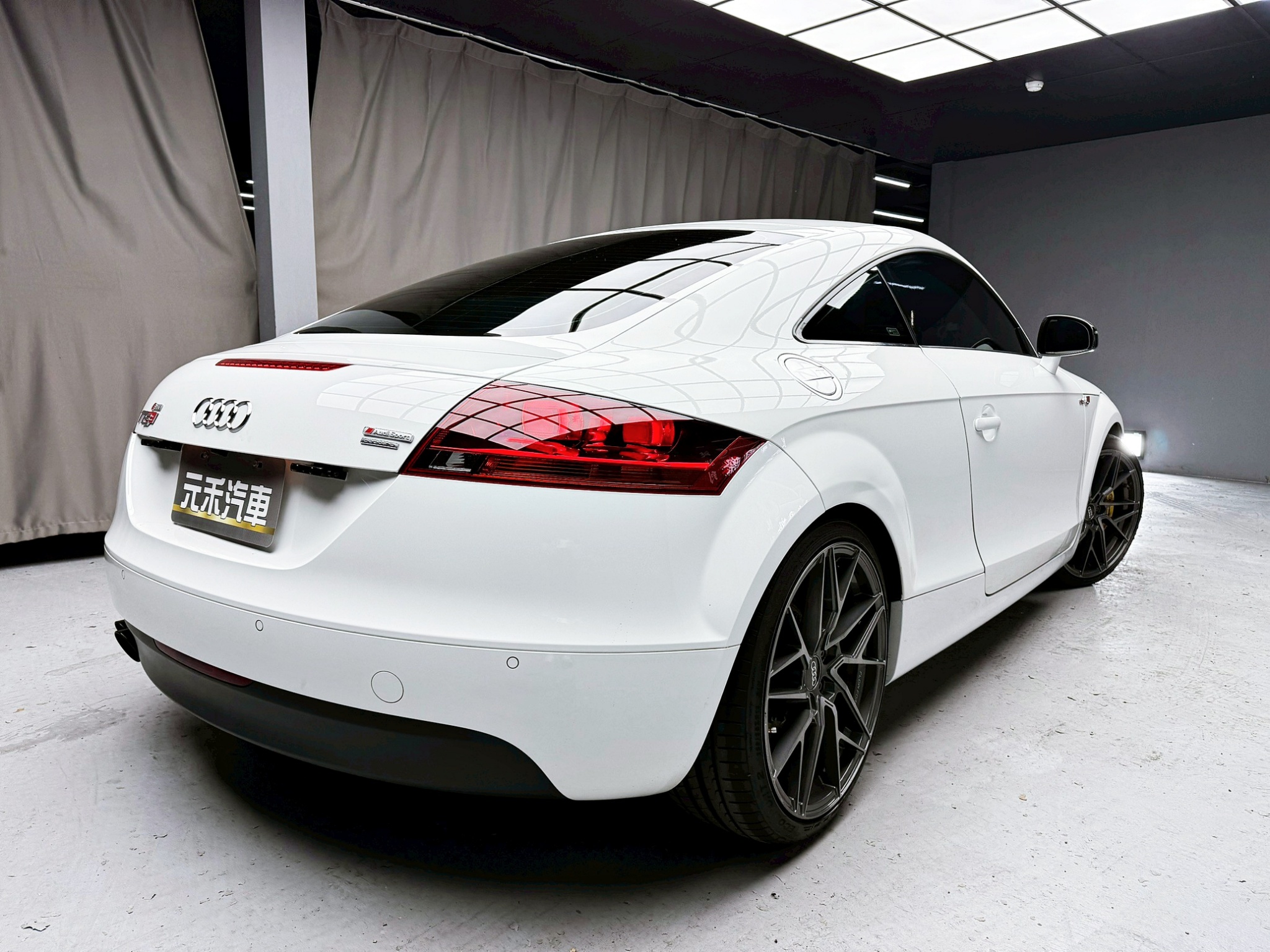 全台到府賞車 2010 Audi TT Coupe TFSI『小李經理』元禾國際車業/中古車/促銷中  第19張相片