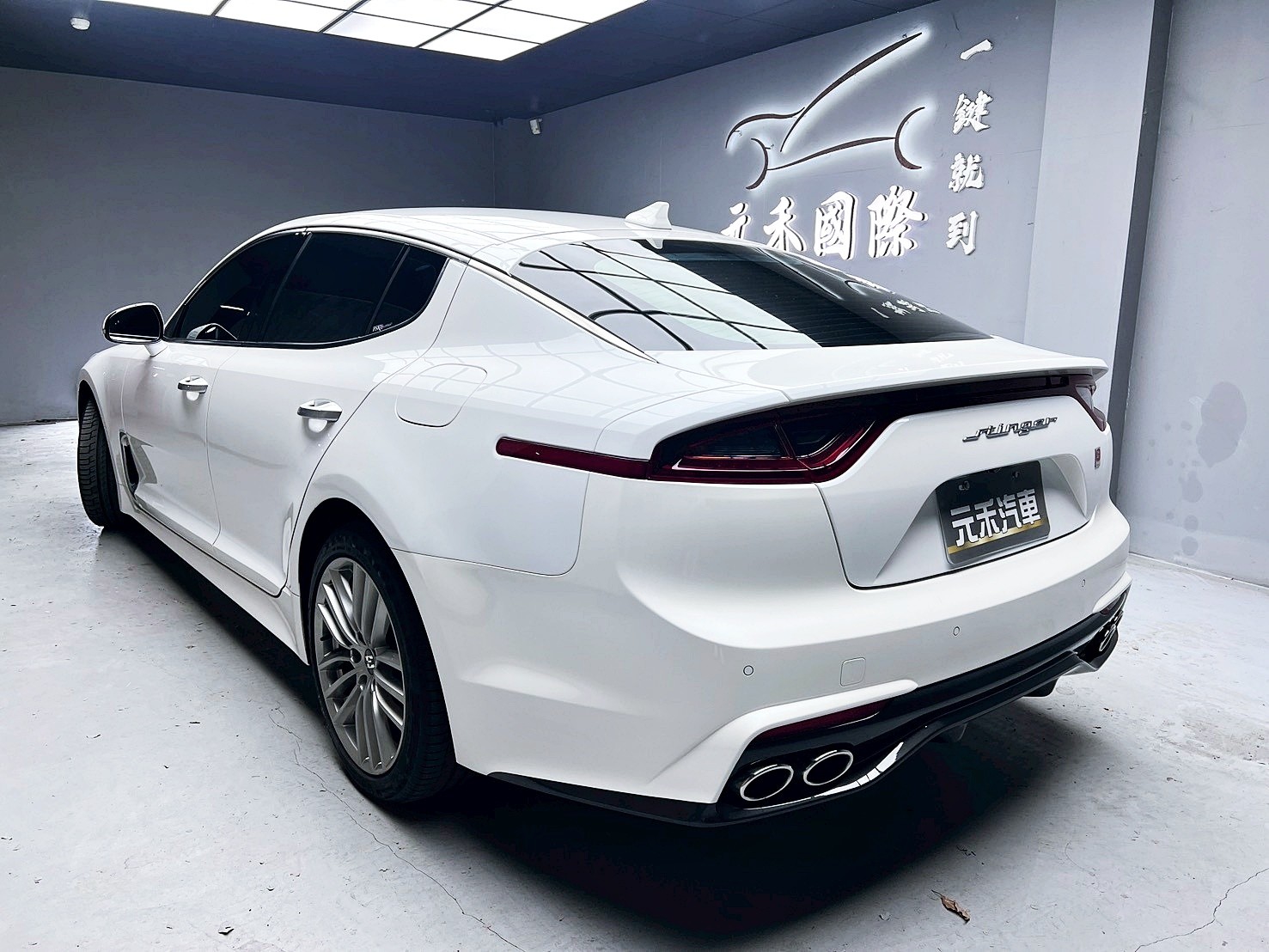 全台到府賞車 2019 Kia Stinger EX『小李經理』元禾國際車業/中古車/促銷中  第3張相片