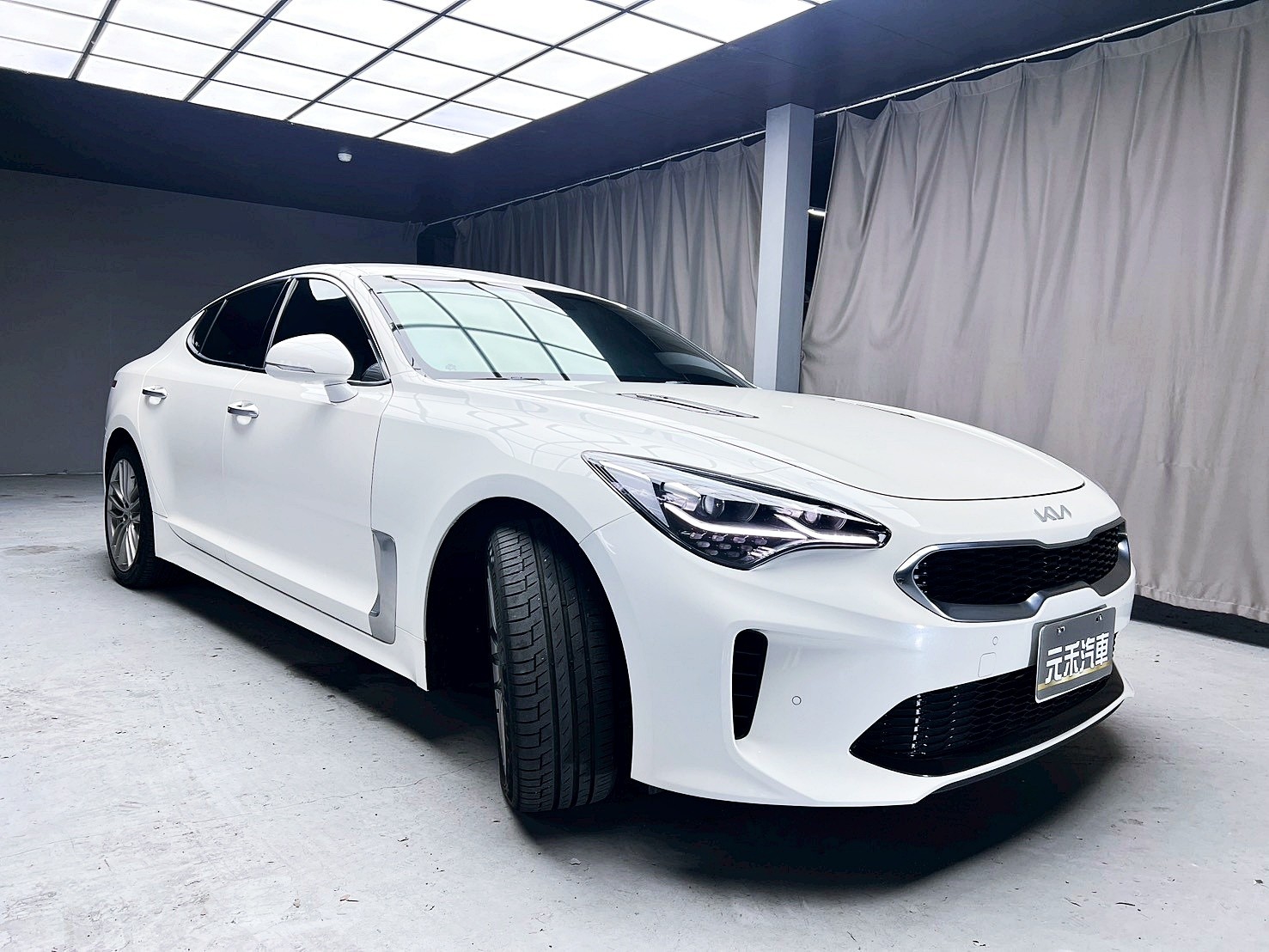 全台到府賞車 2019 Kia Stinger EX『小李經理』元禾國際車業/中古車/促銷中  第17張相片