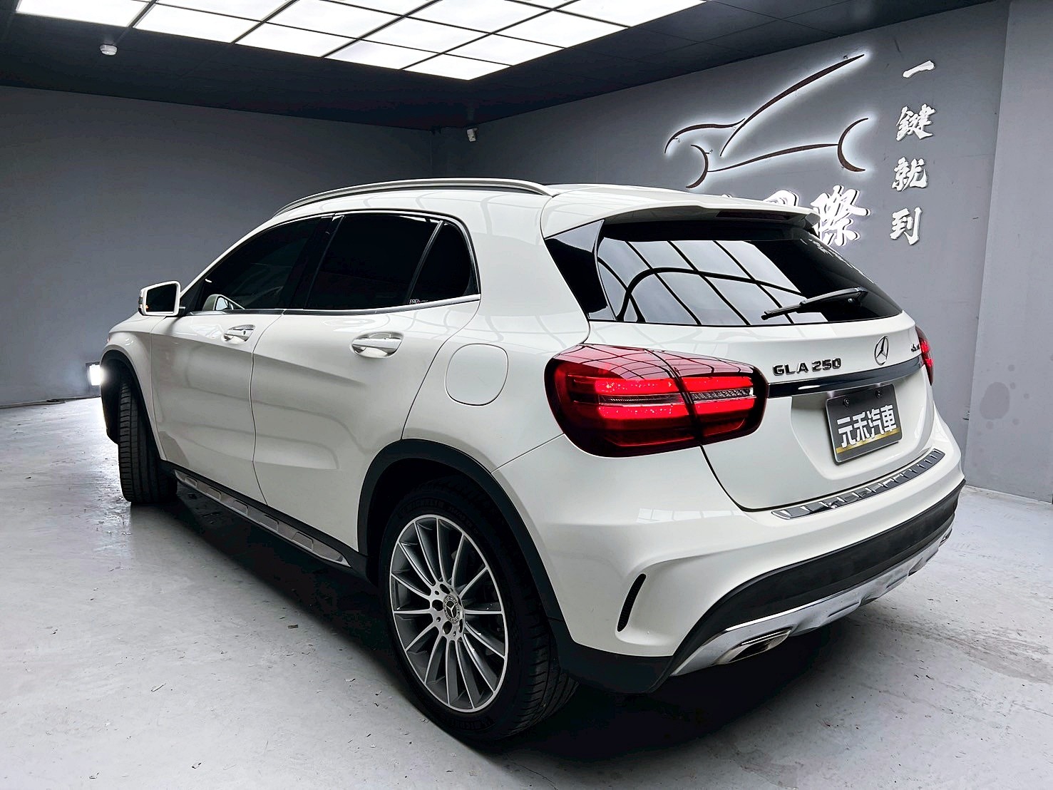 全台到府賞車 2017 Benz GLA250 4Matic AMG Line X156型『小李經理』元禾國際車業/中古車/促銷中  第3張相片