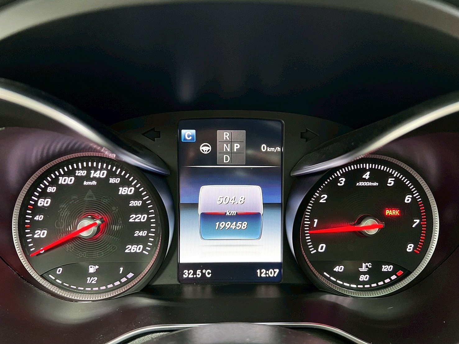 全台到府賞車 2016 Benz GLC300 AMG Line X253型『小李經理』元禾國際車業/中古車/促銷中  第7張相片