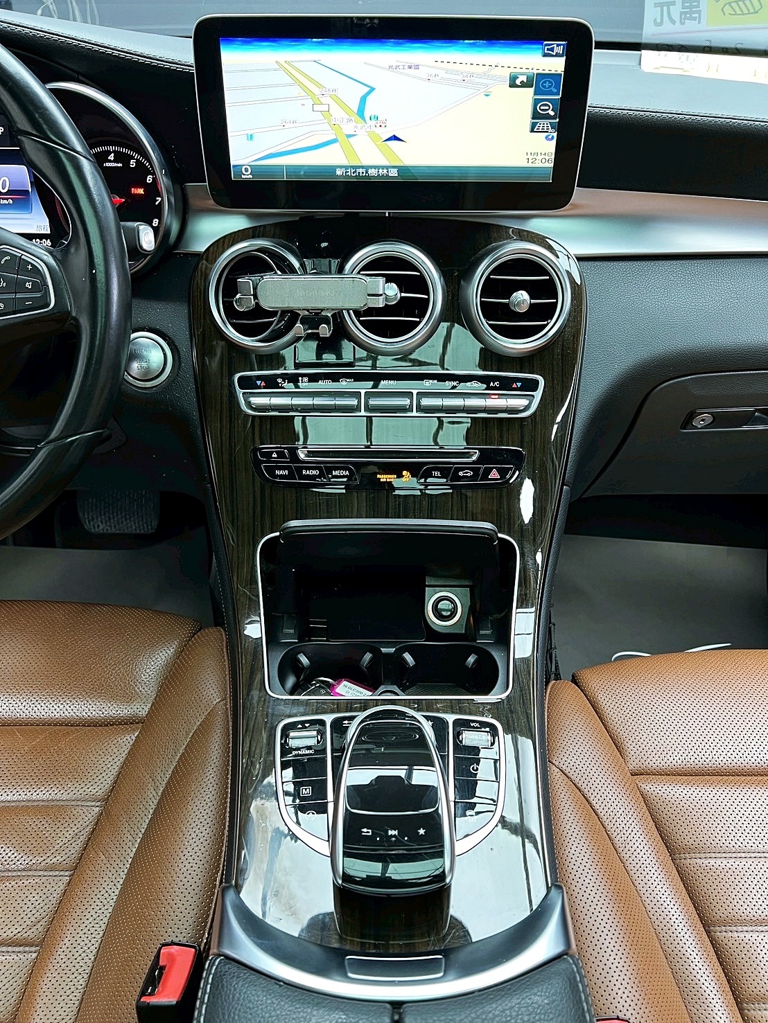 全台到府賞車 2016 Benz GLC300 AMG Line X253型『小李經理』元禾國際車業/中古車/促銷中  第9張相片