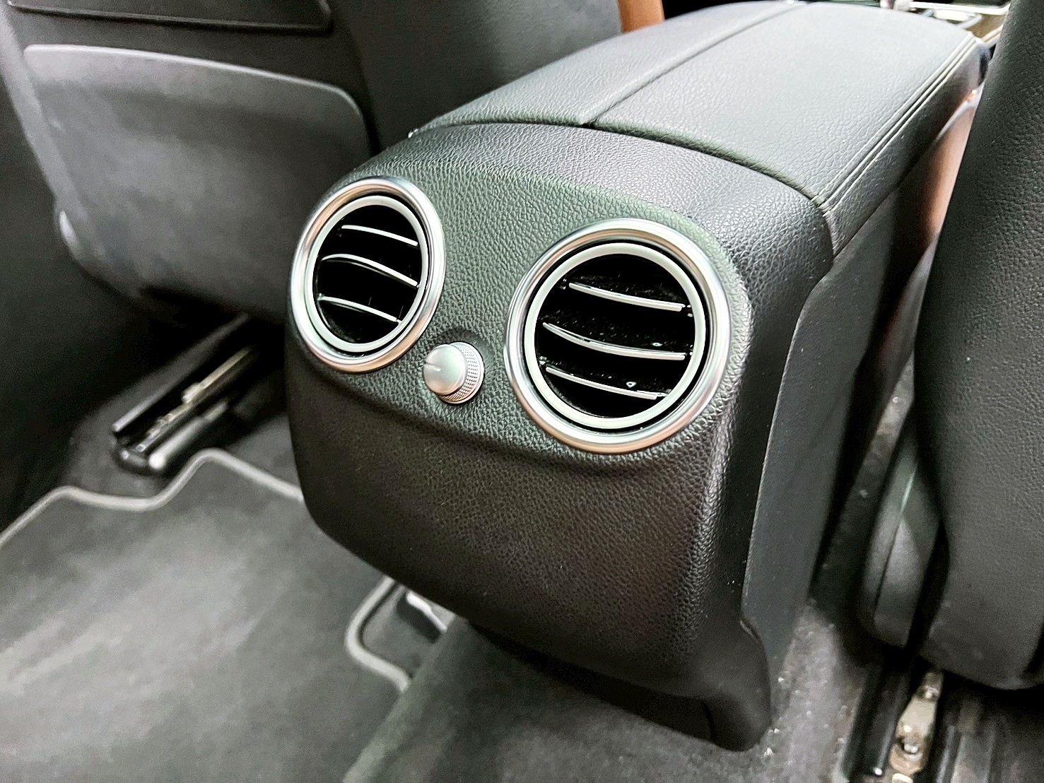 全台到府賞車 2016 Benz GLC300 AMG Line X253型『小李經理』元禾國際車業/中古車/促銷中  第12張相片