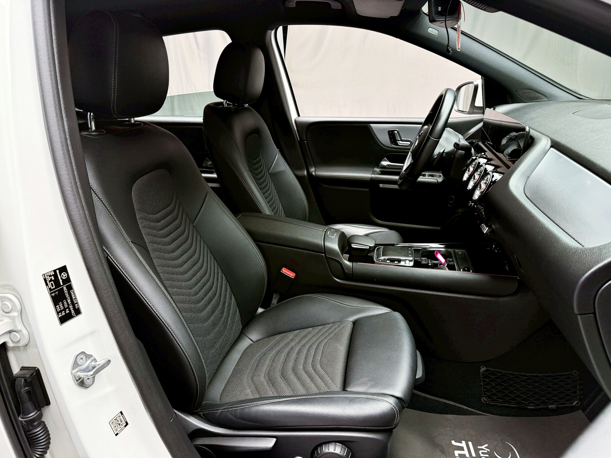 全台到府賞車 2019/20 Benz B180 W247型『小李經理』元禾國際車業/中古車/促銷中  第12張相片