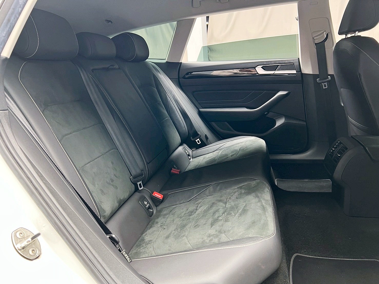 全台到府賞車 2021 Volkswagen Arteon Shooting Brake 330 TSI Elegance『小李經理』元禾國際車業/中古車/促銷中  第12張相片