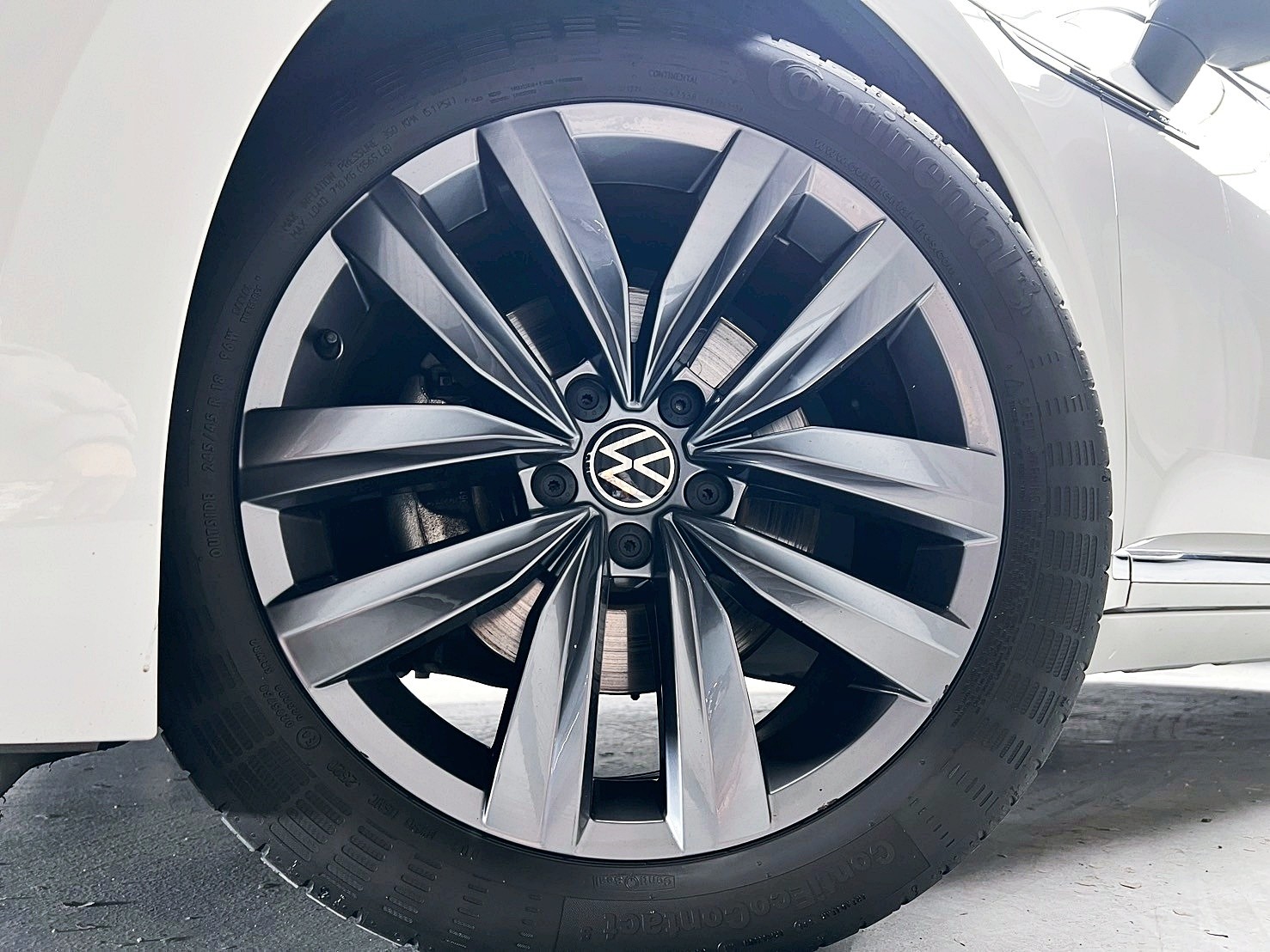 全台到府賞車 2021 Volkswagen Arteon Shooting Brake 330 TSI Elegance『小李經理』元禾國際車業/中古車/促銷中  第15張相片