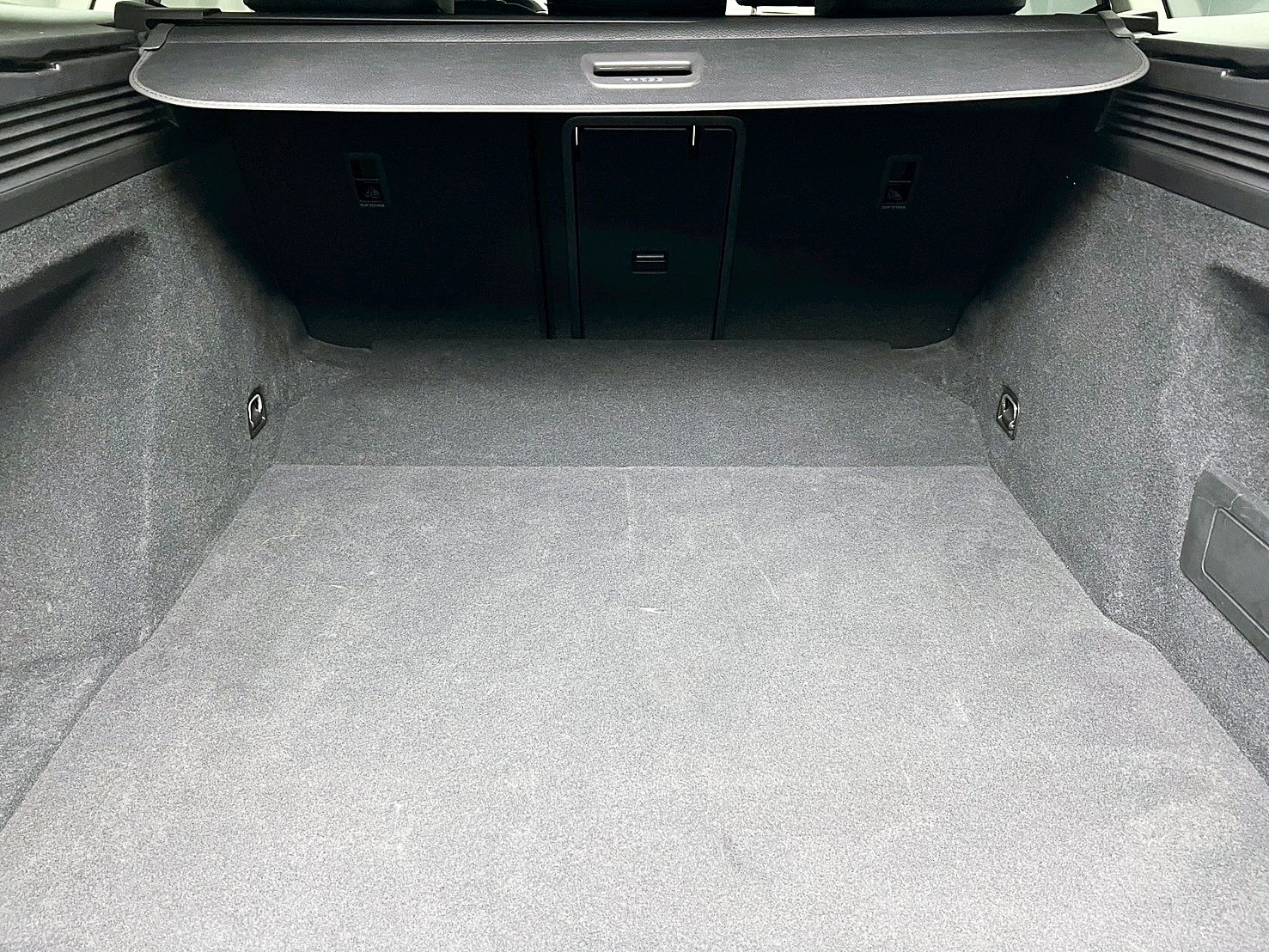 全台到府賞車 2021 Volkswagen Arteon Shooting Brake 330 TSI Elegance『小李經理』元禾國際車業/中古車/促銷中  第18張相片