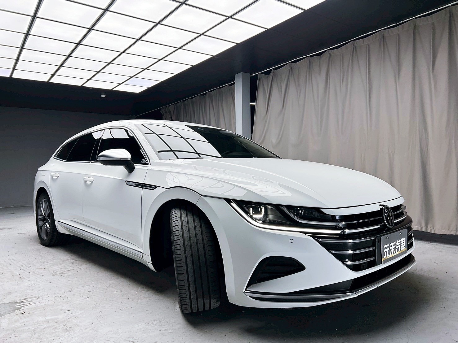 全台到府賞車 2021 Volkswagen Arteon Shooting Brake 330 TSI Elegance『小李經理』元禾國際車業/中古車/促銷中  第20張相片