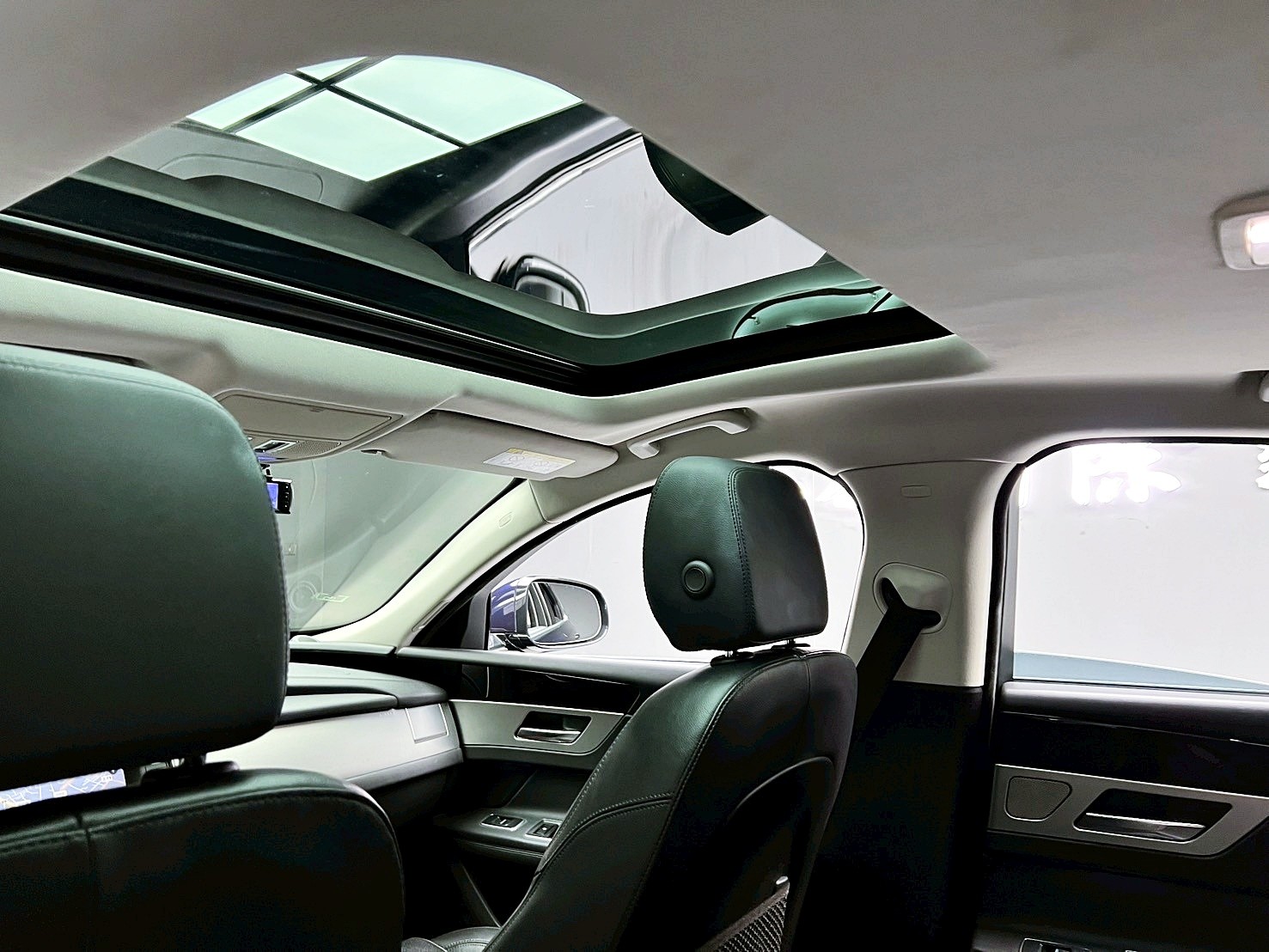 全台到府賞車 2017 Jaguar XF Prestige 25t『小李經理』元禾國際車業/中古車/促銷中  第14張相片