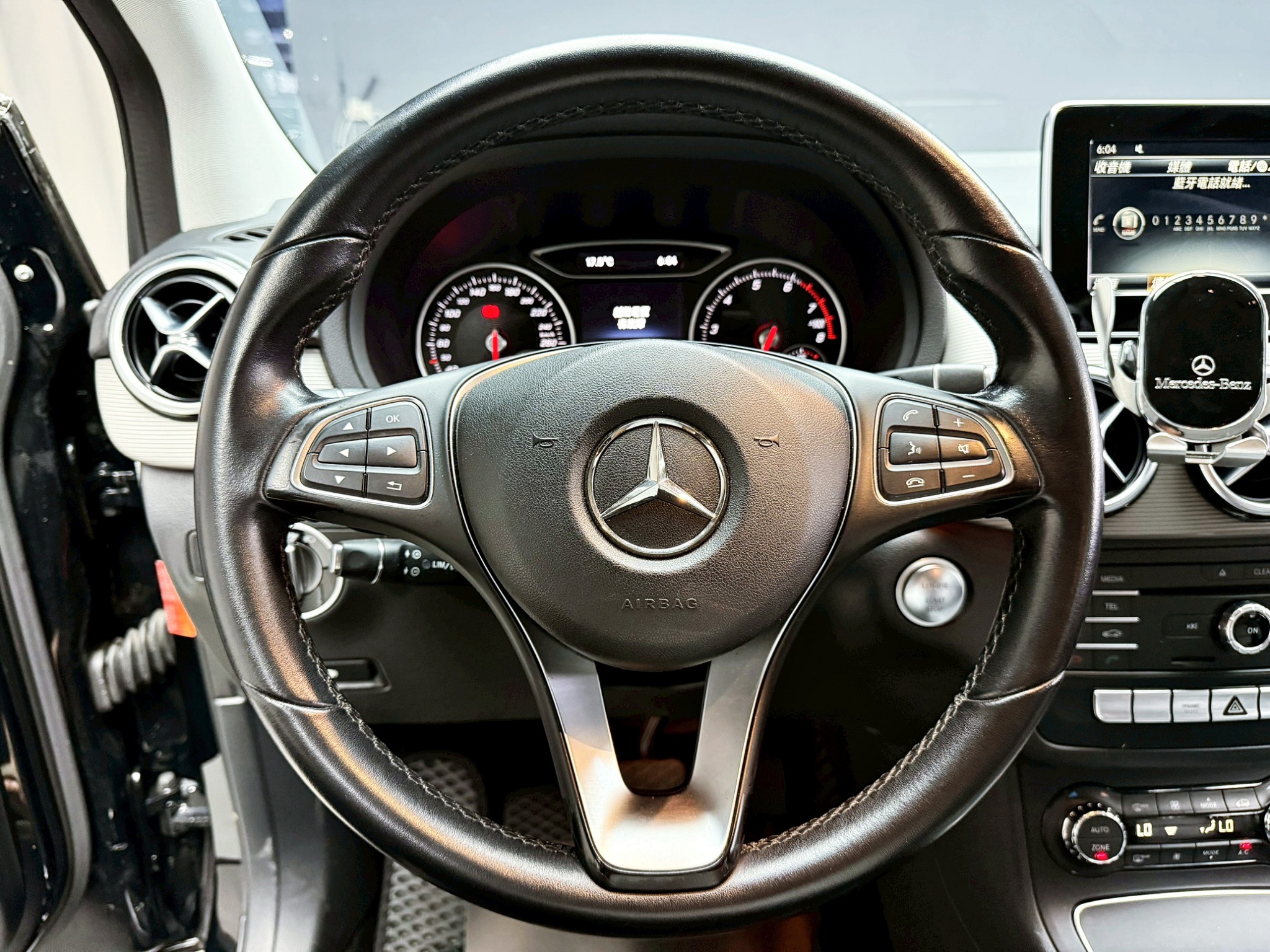 全台到府賞車 2016 Benz B180 W246型『小李經理』元禾國際車業/中古車/促銷中  第8張相片