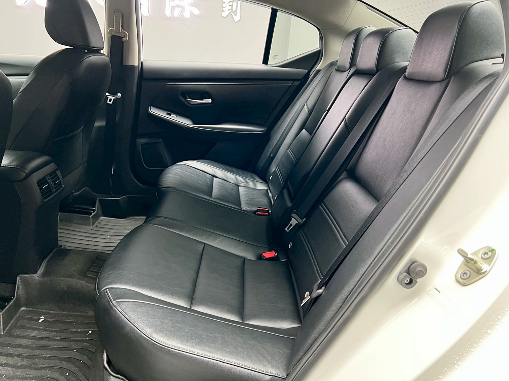 全台到府賞車 2021 Nissan Sentra 尊爵版『小李經理』元禾國際車業/中古車/促銷中  第13張相片