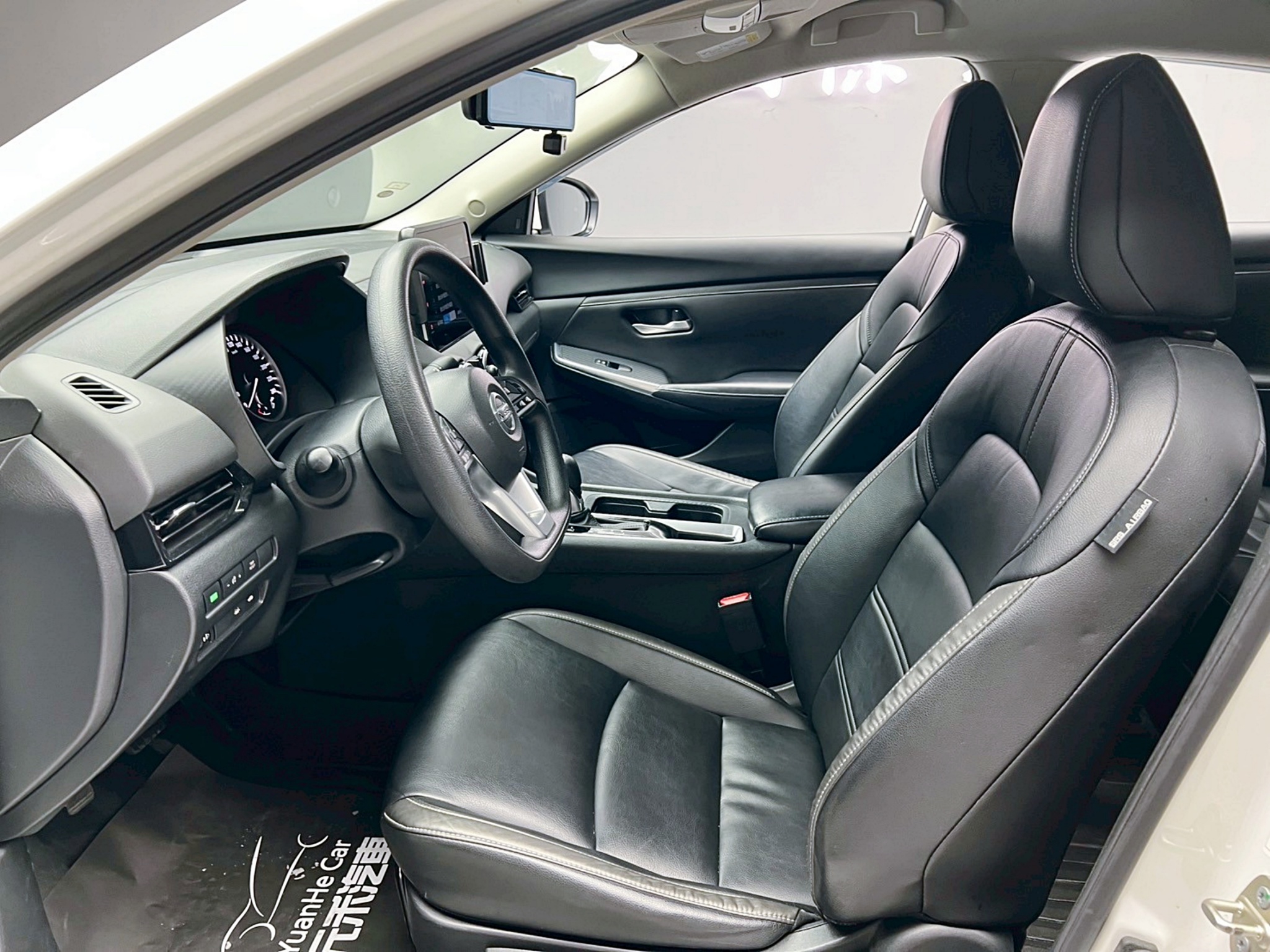 全台到府賞車 2021 Nissan Sentra 尊爵版『小李經理』元禾國際車業/中古車/促銷中  第14張相片