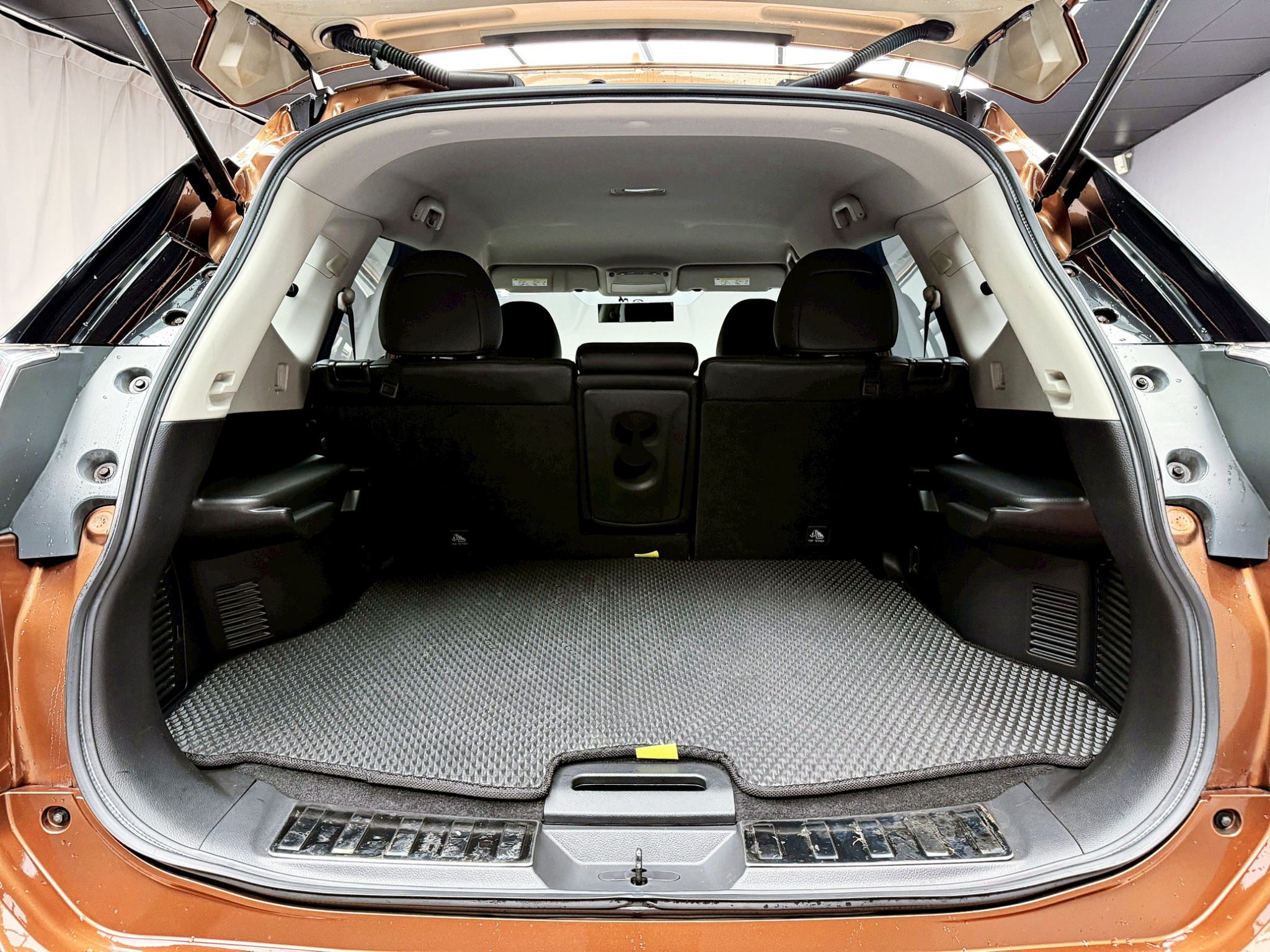 全台到府賞車 2016 Nissan XTrail 玩美影音版『小李經理』元禾國際車業/中古車/促銷中  第15張相片