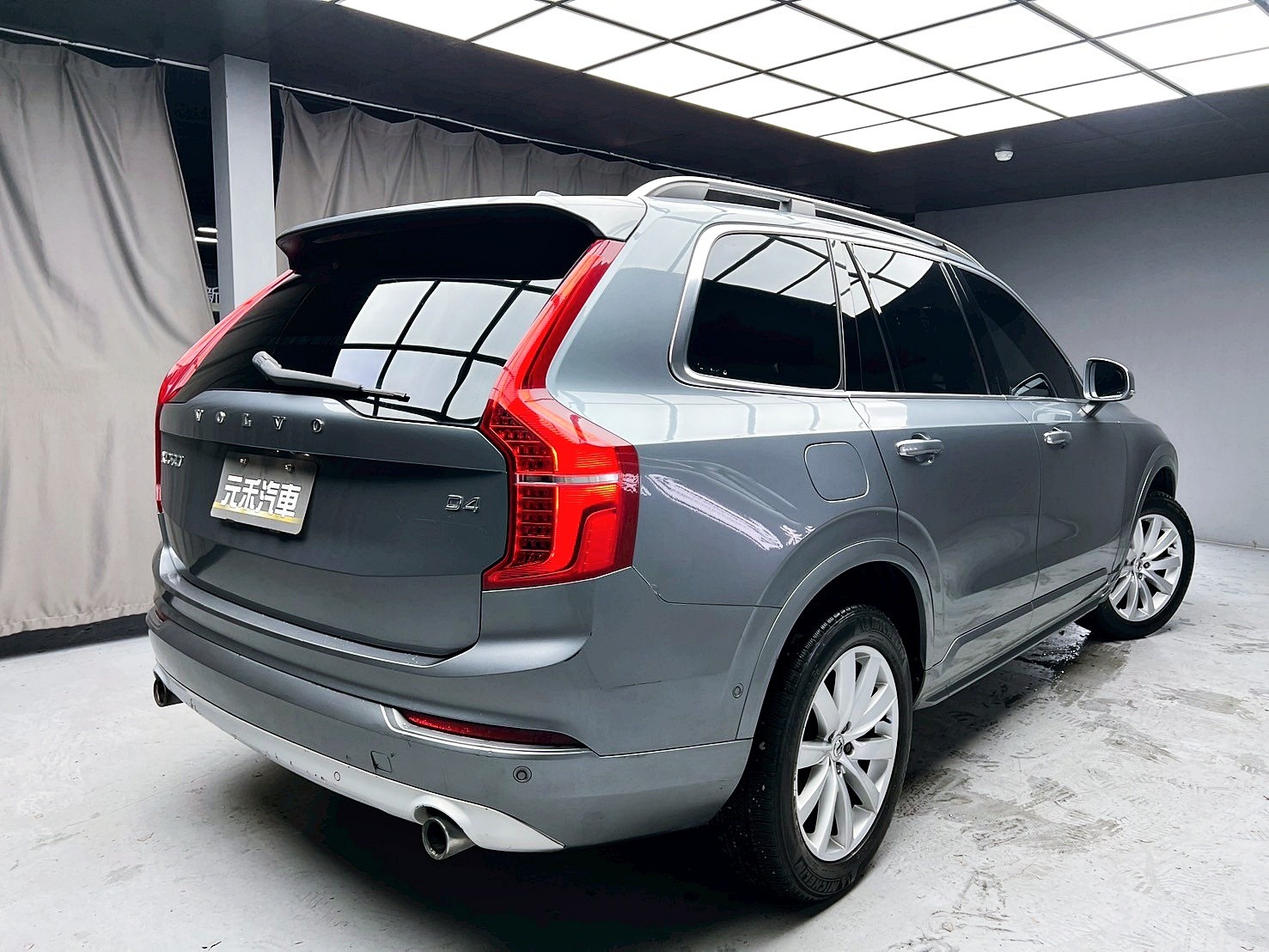 全台到府賞車 2016 Volvo XC90 D4 Momentum 七人座『小李經理』元禾國際車業/中古車/促銷中  第18張相片