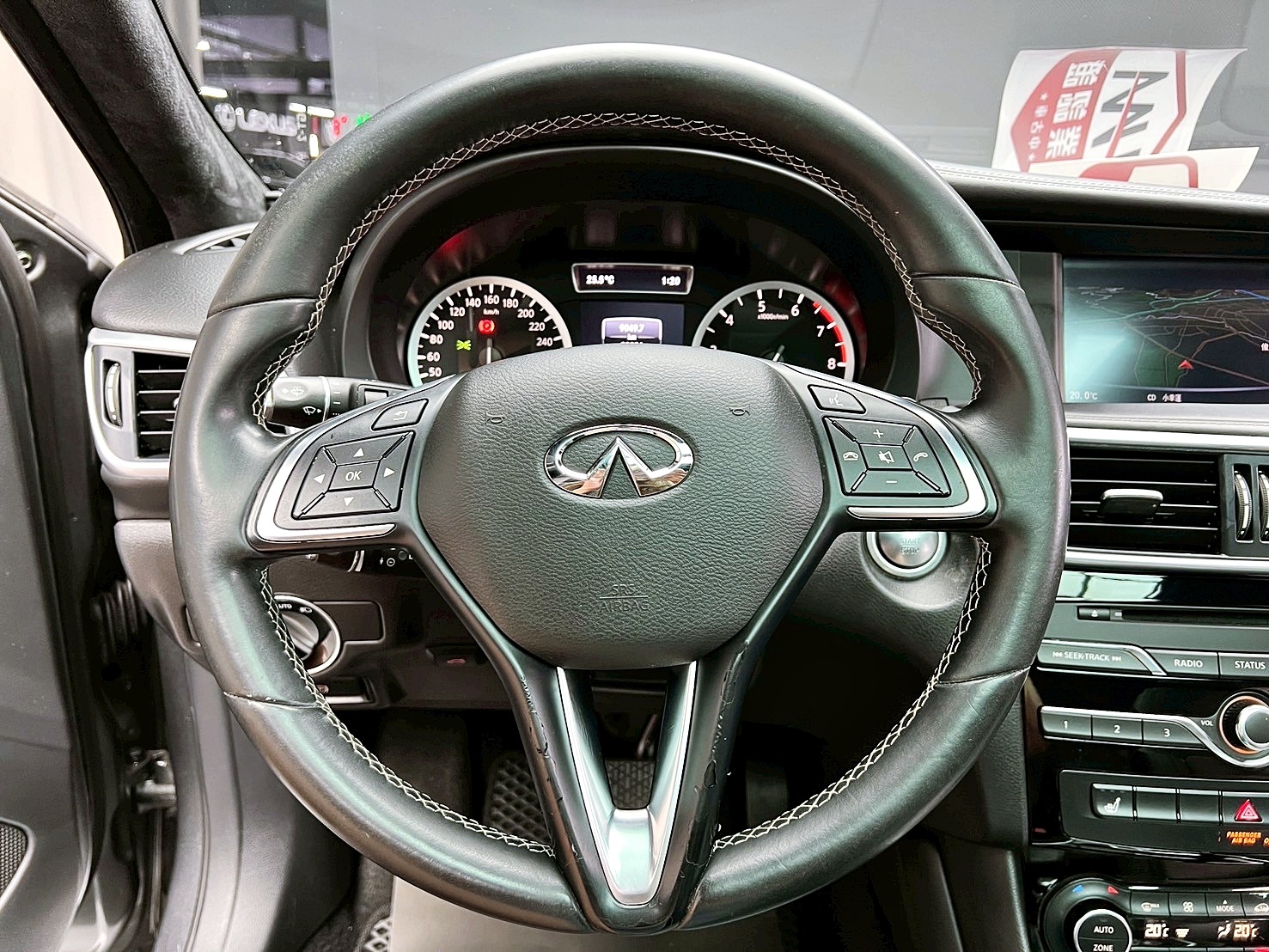 全台到府賞車 2017 Infiniti Q30 風尚版『小李經理』元禾國際車業/中古車/促銷中  第7張相片