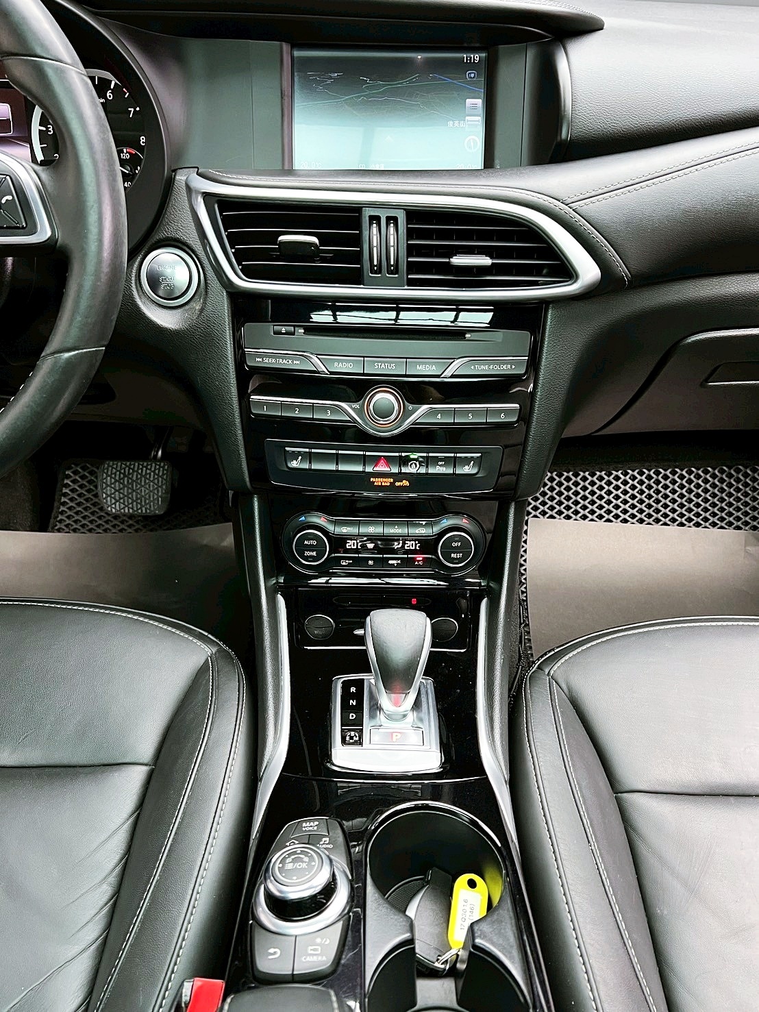 全台到府賞車 2017 Infiniti Q30 風尚版『小李經理』元禾國際車業/中古車/促銷中  第8張相片