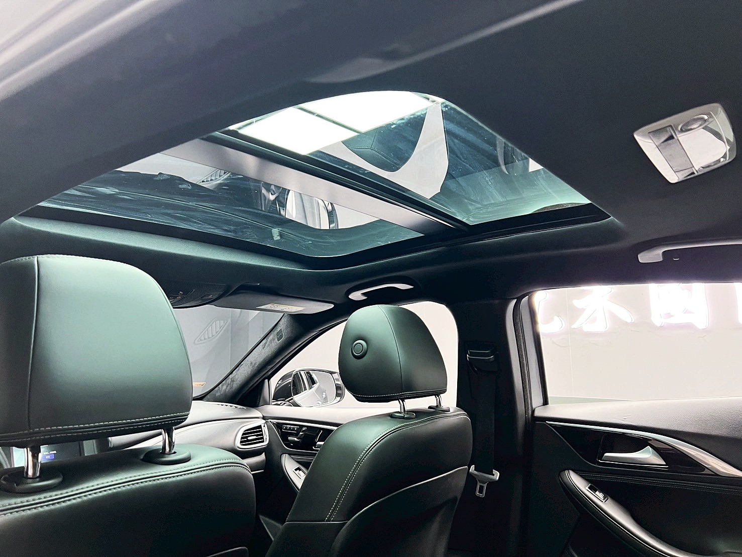 全台到府賞車 2017 Infiniti Q30 風尚版『小李經理』元禾國際車業/中古車/促銷中  第13張相片