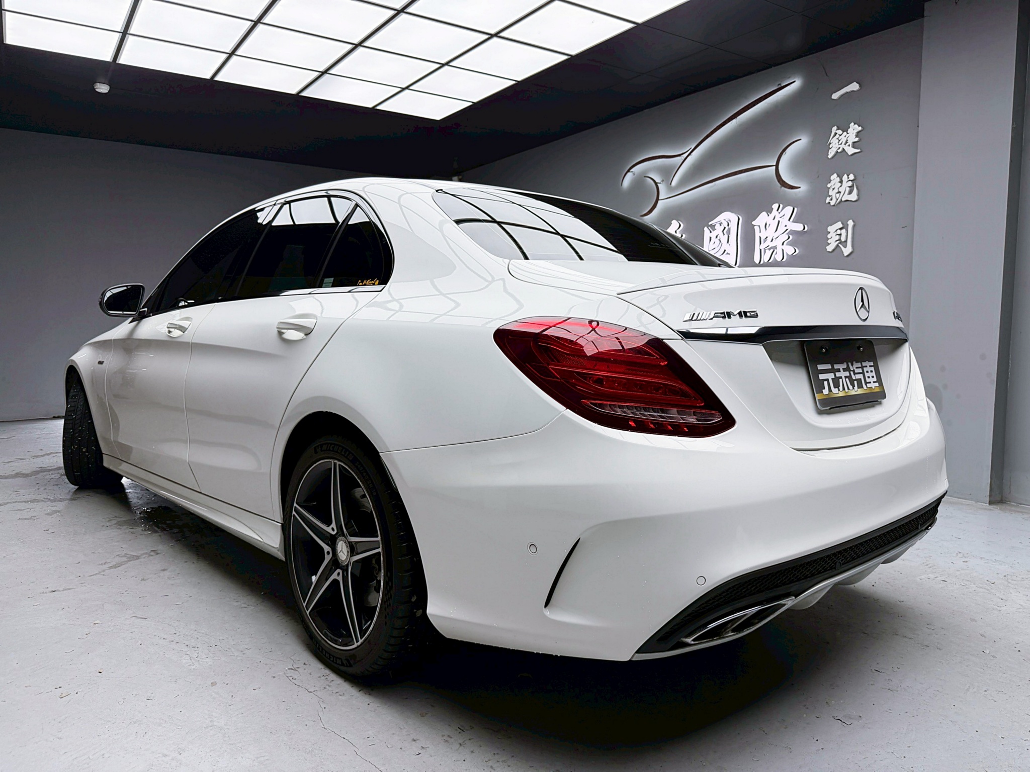 全台到府賞車 2015/16 Benz C450 Sedan AMG 4MATIC W205型『小李經理』元禾國際車業/中古車/促銷中  第3張相片