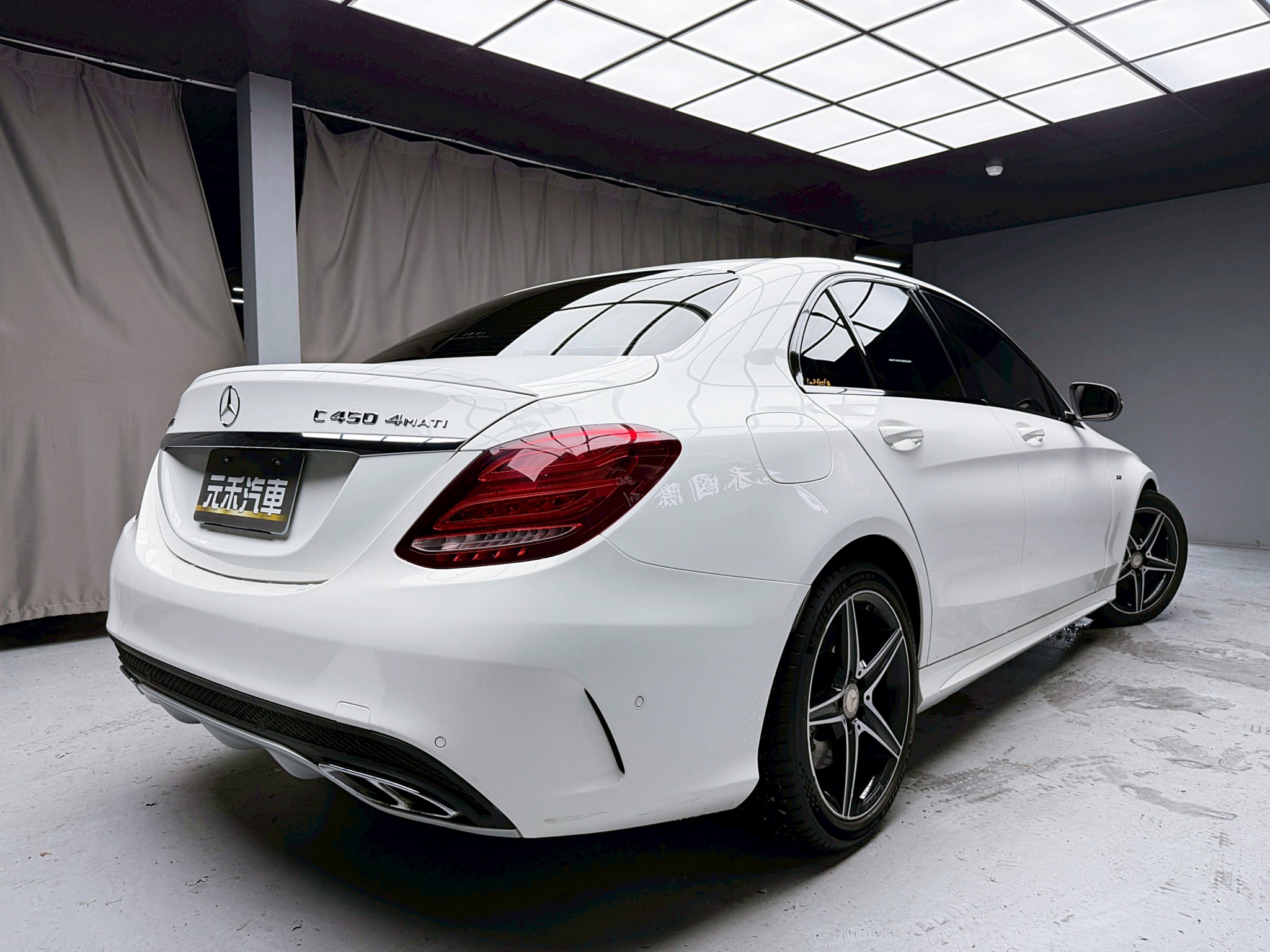 全台到府賞車 2015/16 Benz C450 Sedan AMG 4MATIC W205型『小李經理』元禾國際車業/中古車/促銷中  第19張相片