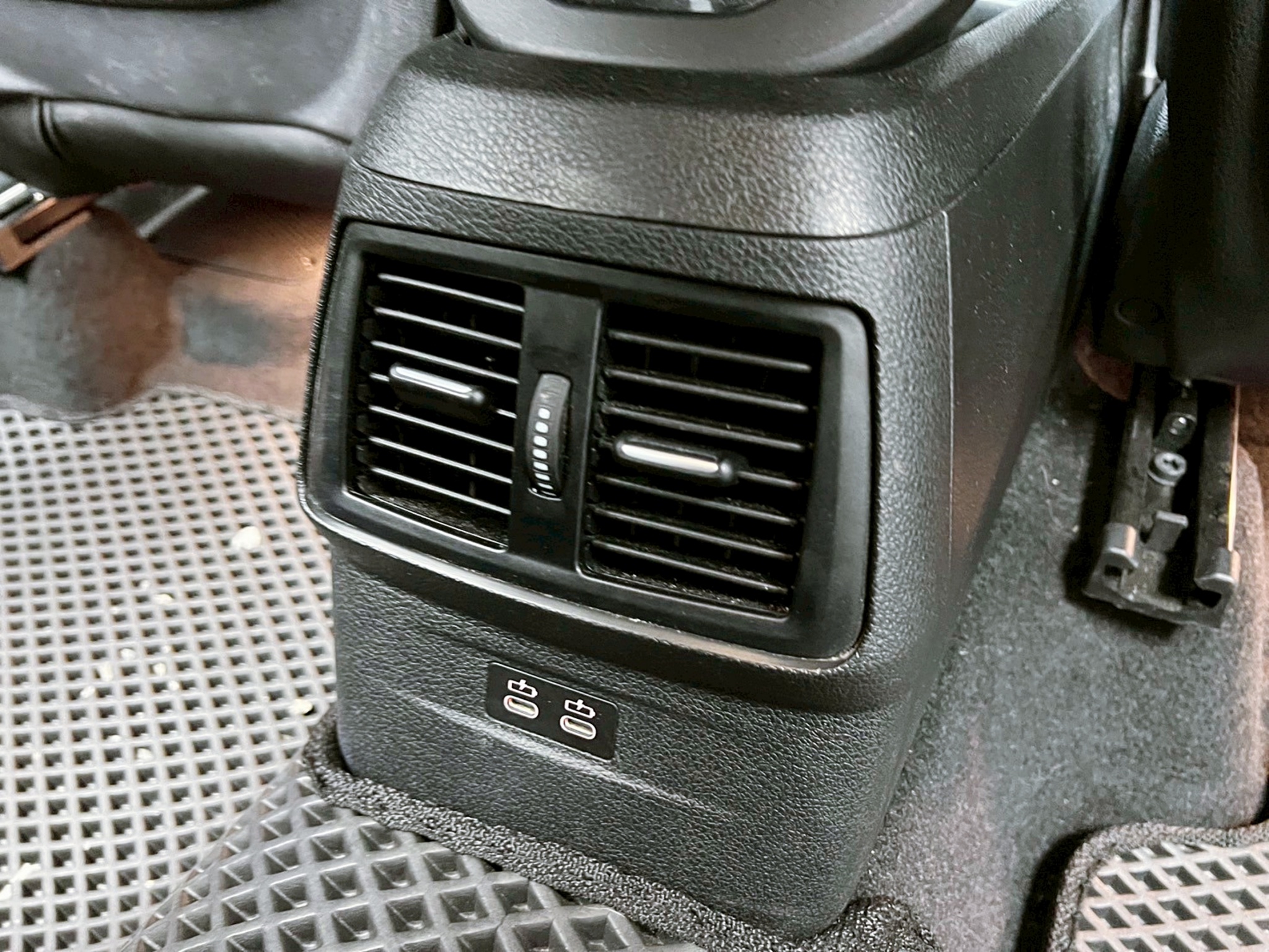 全台到府賞車 2020 BMW 218i Active Tourer 菁英Plus版 F45型『小李經理』元禾國際車業/中古車/促銷中  第12張相片