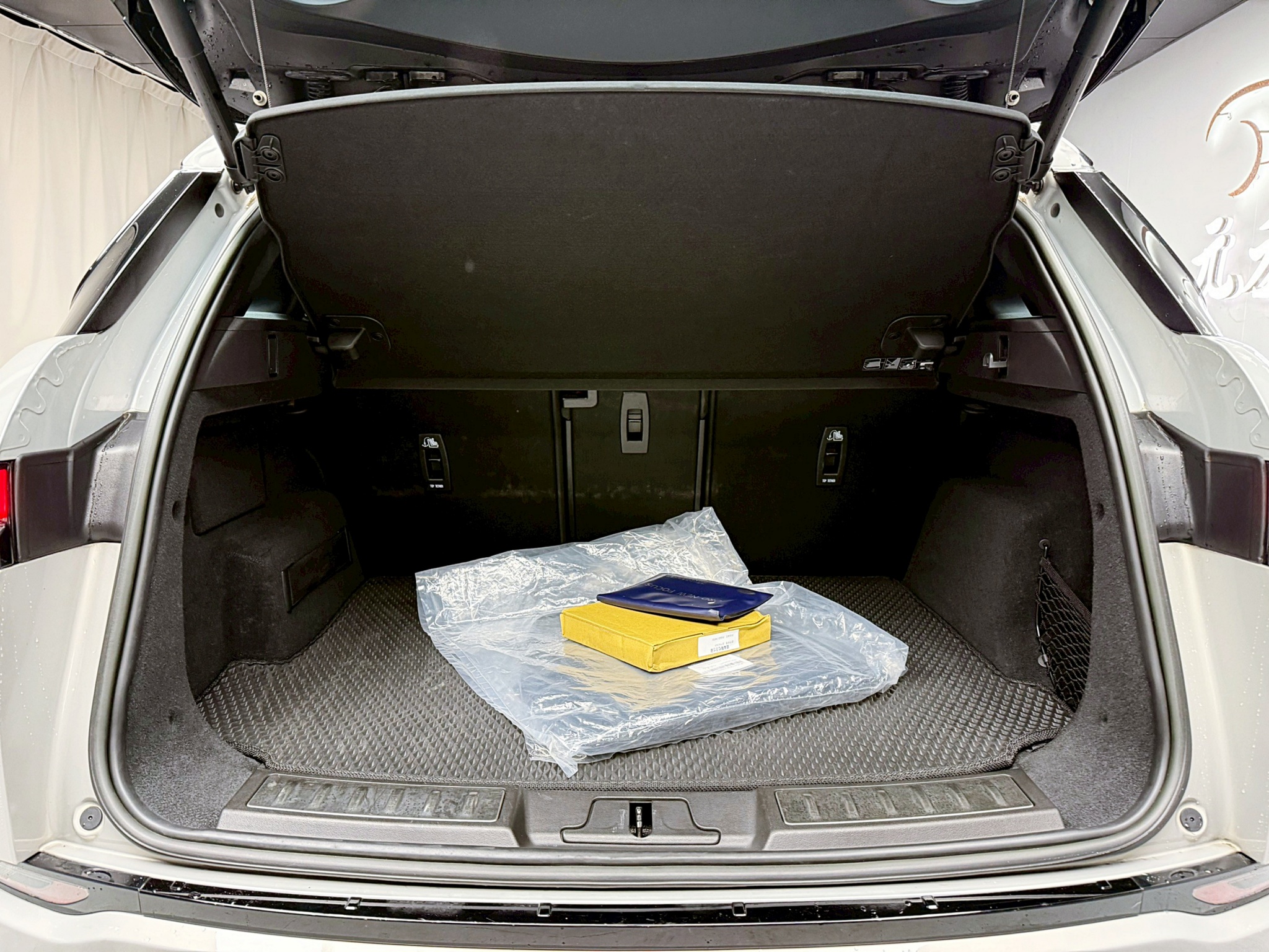 全台到府賞車 2022 Land Rover Range Rover Evoque P200 R-Dynamic S『小李經理』元禾國際車業/中古車/促銷中  第18張相片