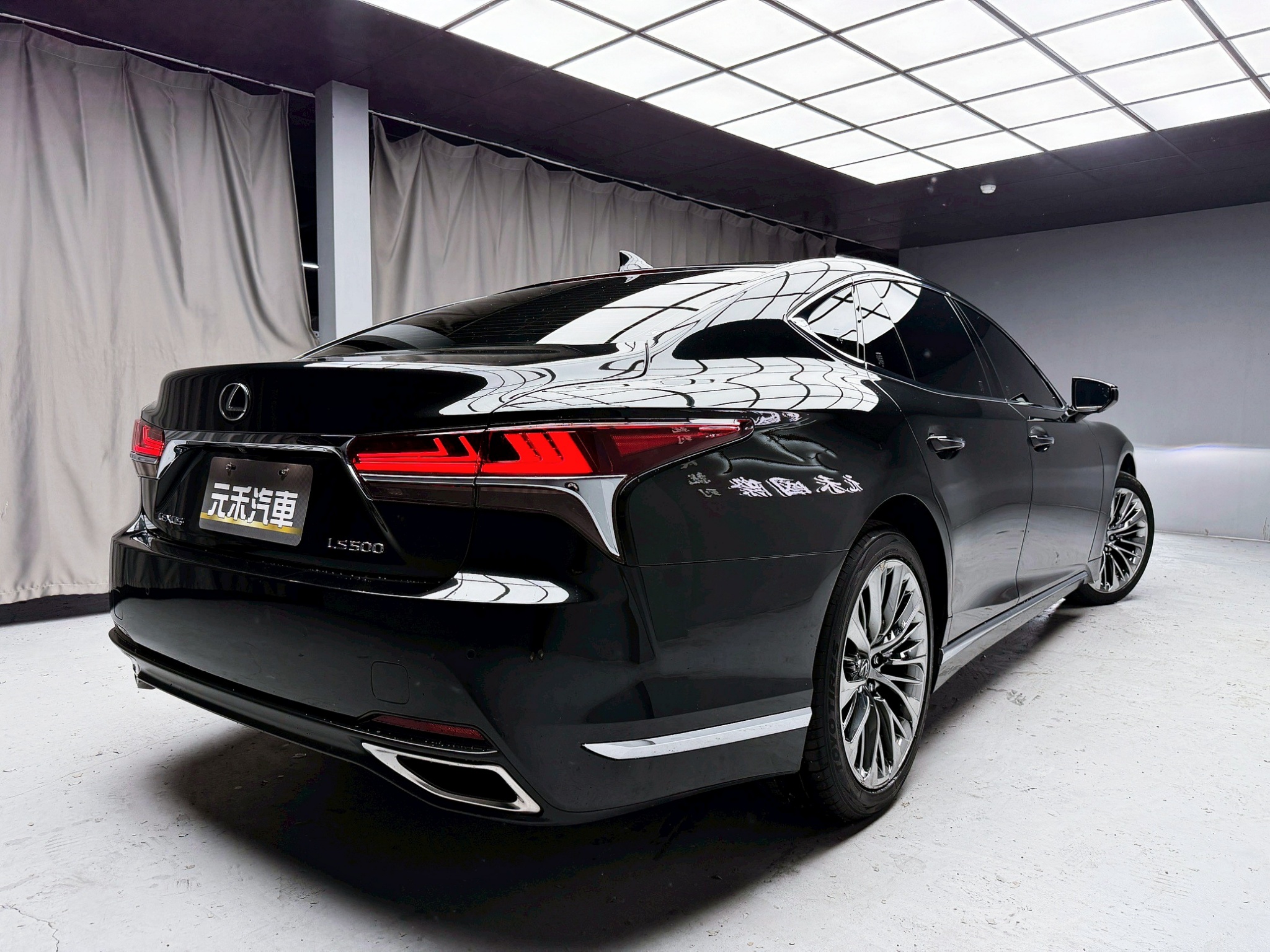 全台到府賞車 2019 Lexus LS500 旗艦版『小李經理』元禾國際車業/中古車/促銷中  第19張相片