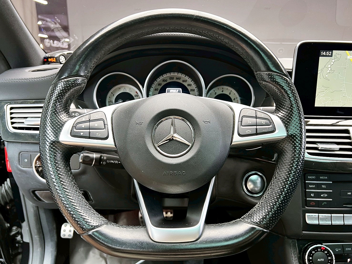 全台到府賞車 2016 Benz CLS400 AMG Line W218型『小李經理』元禾國際車業/中古車/促銷中  第7張相片