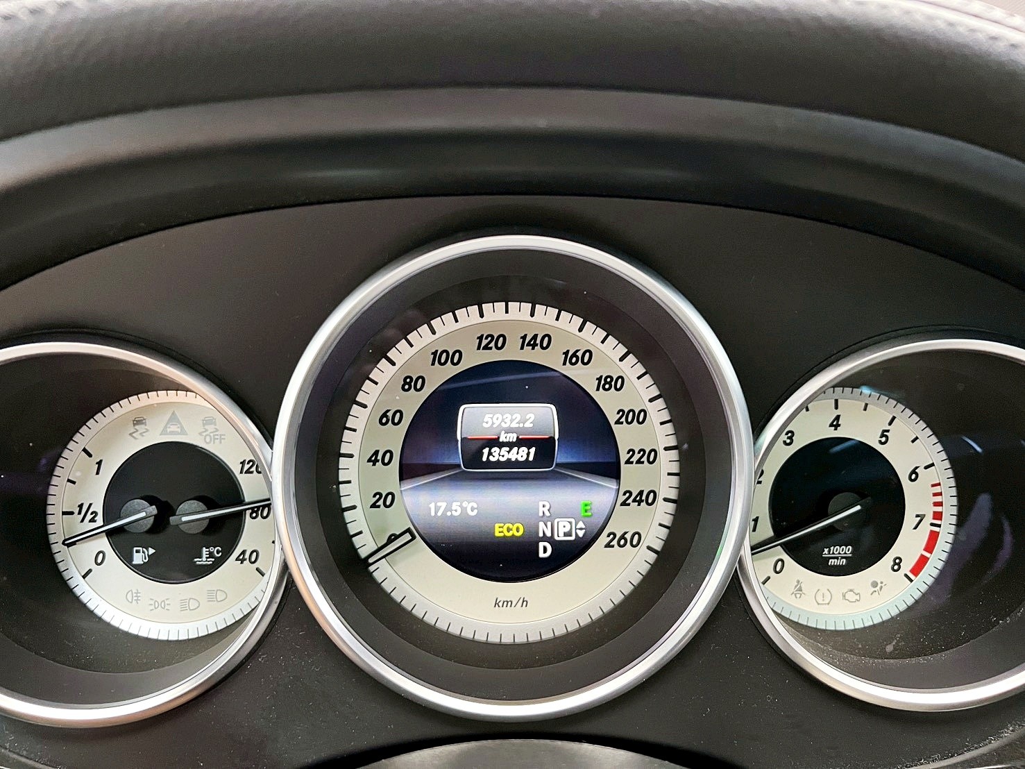 全台到府賞車 2016 Benz CLS400 AMG Line W218型『小李經理』元禾國際車業/中古車/促銷中  第16張相片