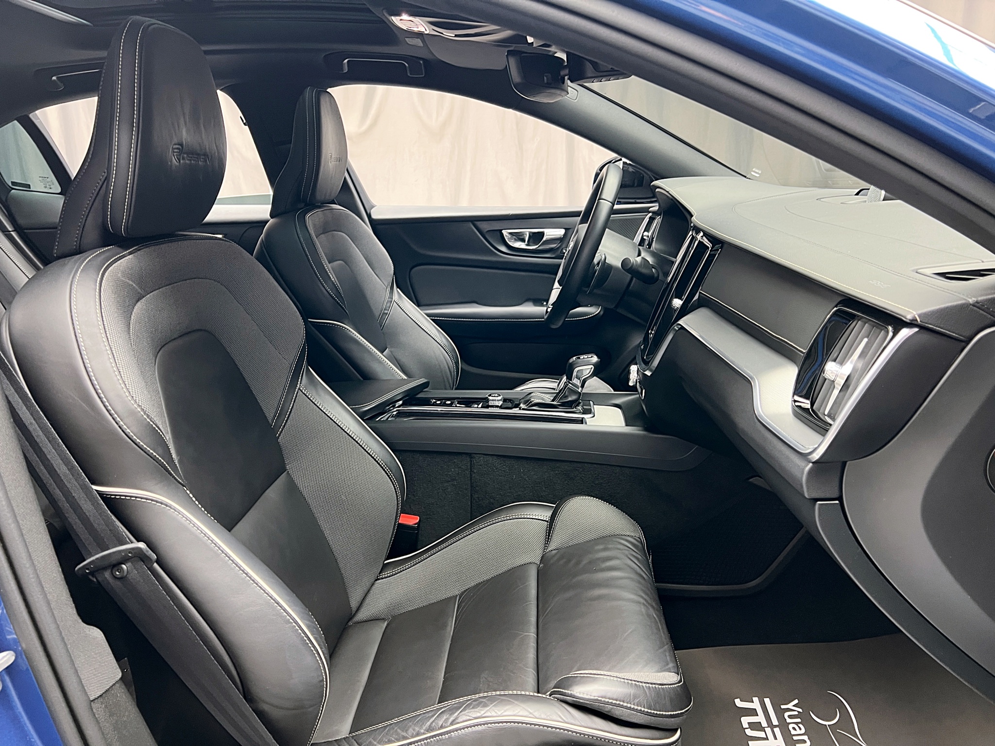 全台到府賞車 2019 Volvo S60 T5 R-Design『小李經理』元禾國際車業/中古車/促銷中  第10張相片