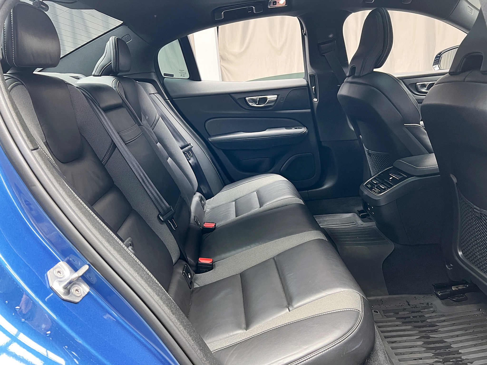 全台到府賞車 2019 Volvo S60 T5 R-Design『小李經理』元禾國際車業/中古車/促銷中  第11張相片