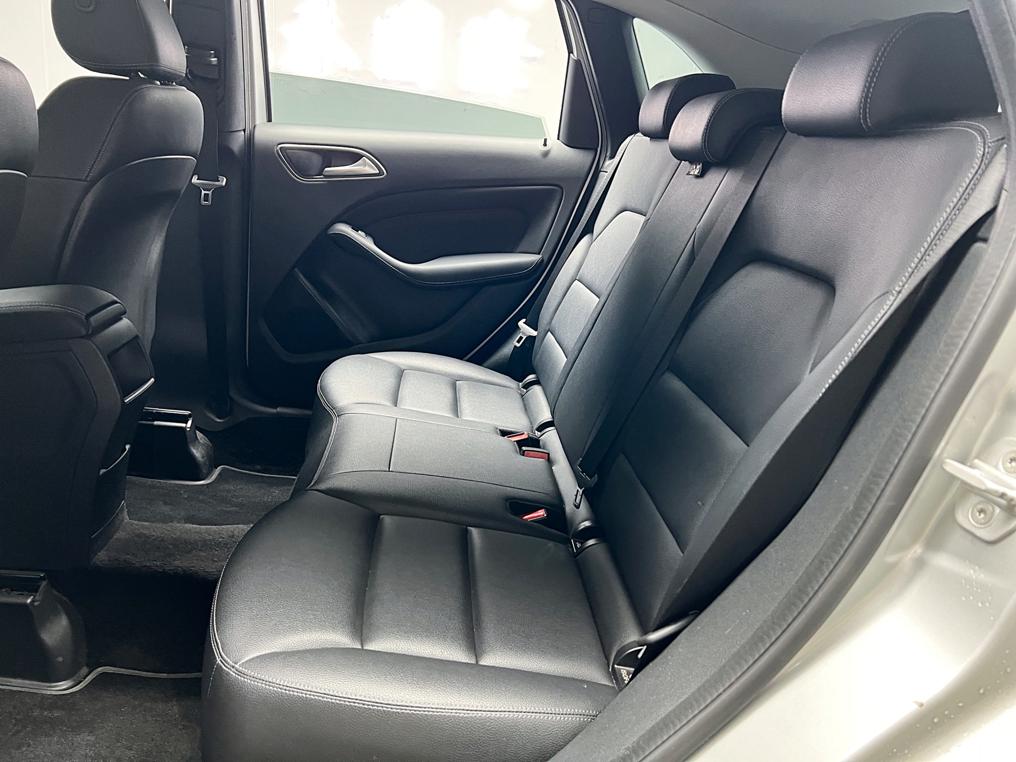 全台到府賞車 2015 Benz B180 W246型『小李經理』元禾國際車業/中古車/促銷中  第13張相片