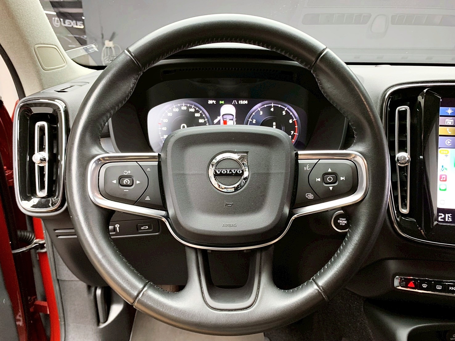 全台到府賞車 2018/19 Volvo XC40 T4 Momentum『小李經理』元禾國際車業/中古車/促銷中  第7張相片