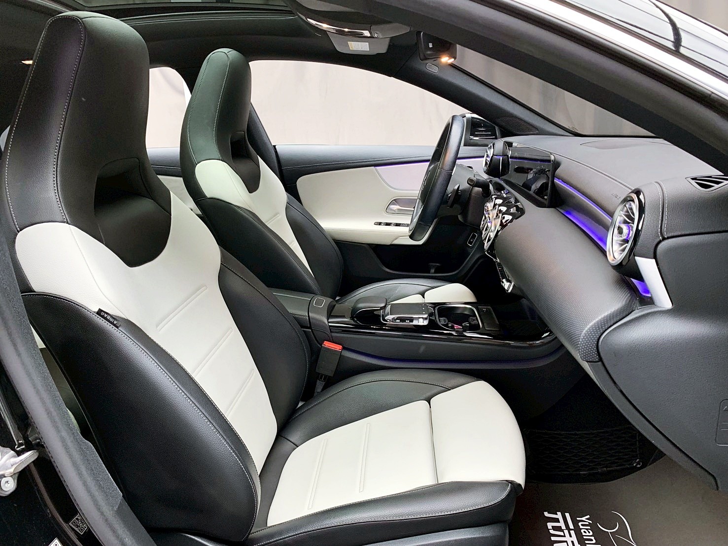 全台到府賞車 2019/20 Benz CLA250 4Matic C118型『小李經理』元禾國際車業/中古車/促銷中  第10張相片