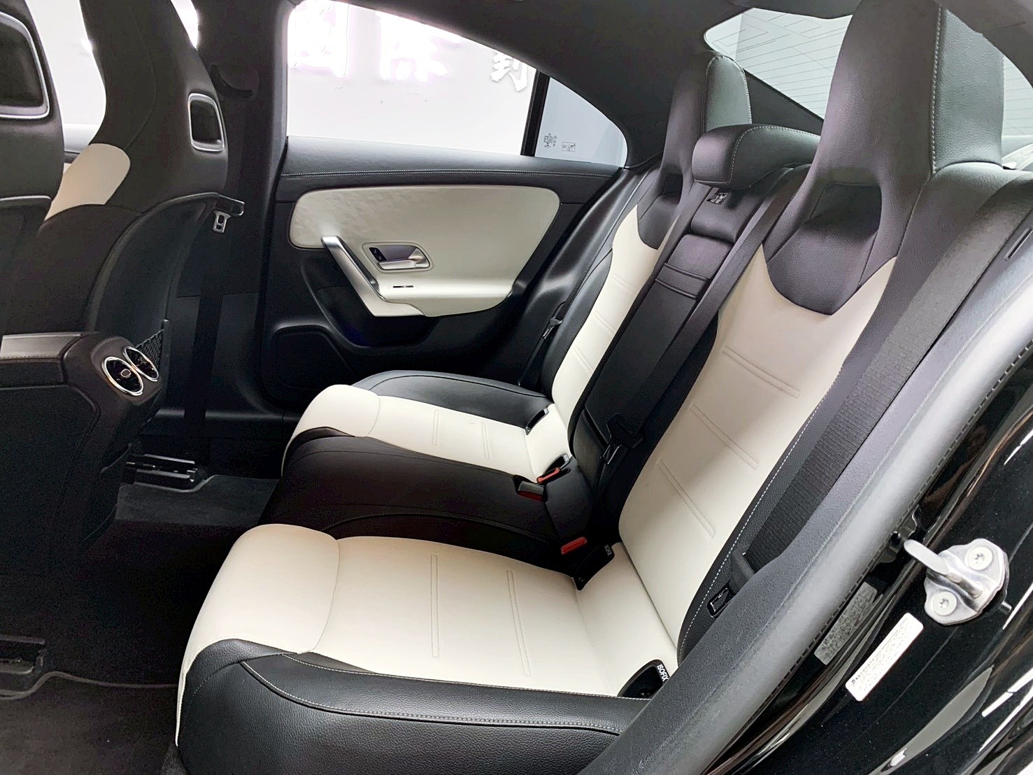 全台到府賞車 2019/20 Benz CLA250 4Matic C118型『小李經理』元禾國際車業/中古車/促銷中  第14張相片