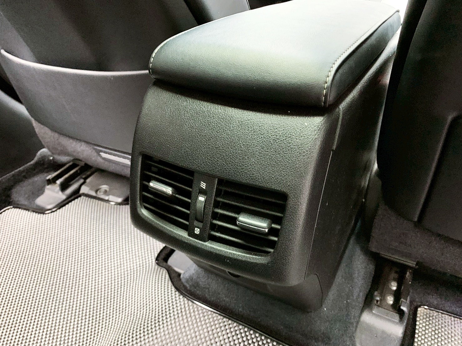 全台到府賞車 2013 Lexus ES300h 頂級版『小李經理』元禾國際車業/中古車/促銷中  第12張相片