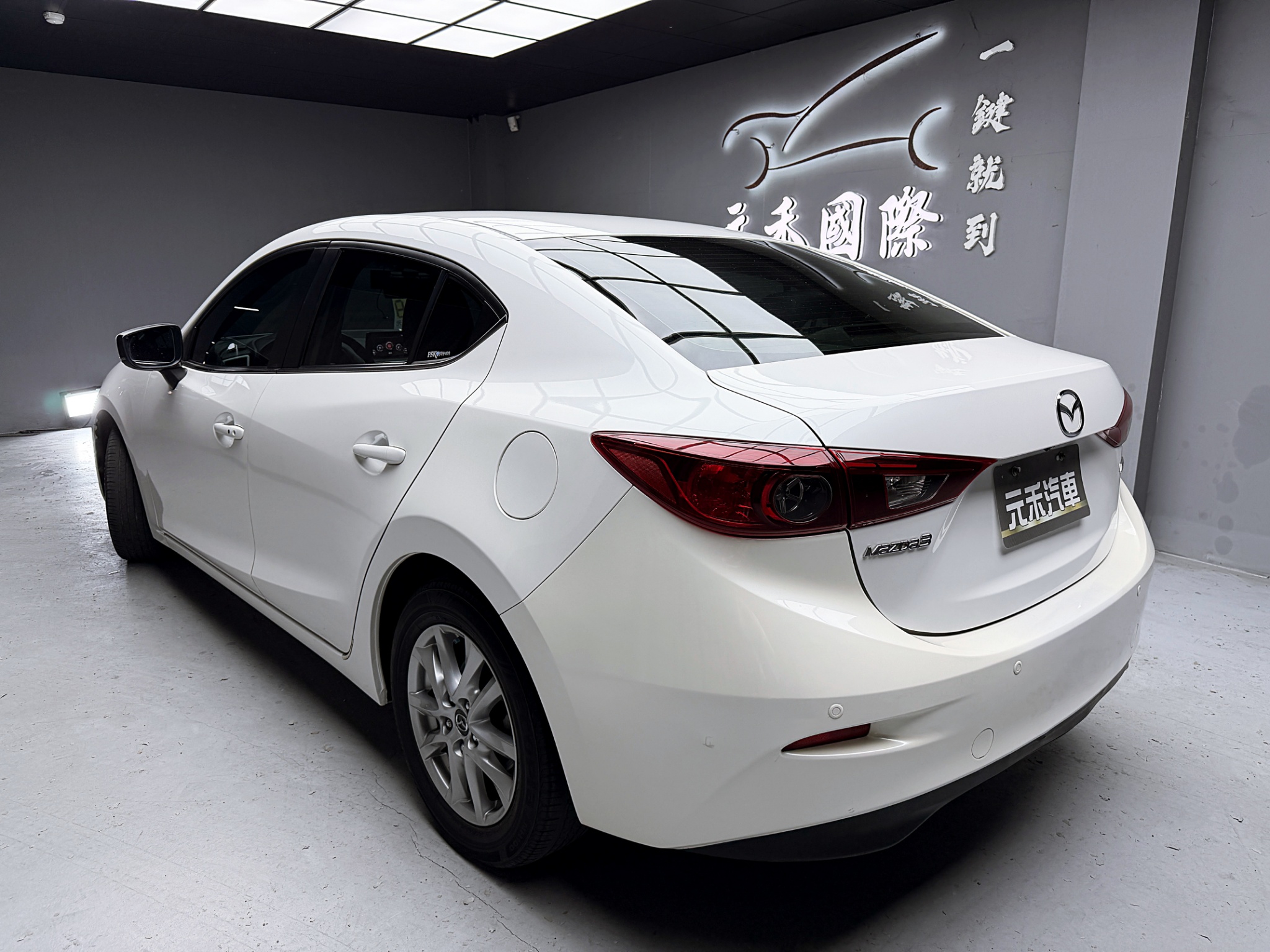 全台到府賞車 2018 Mazda 3 4D 尊榮進化版『小李經理』元禾國際車業/中古車/促銷中  第3張相片