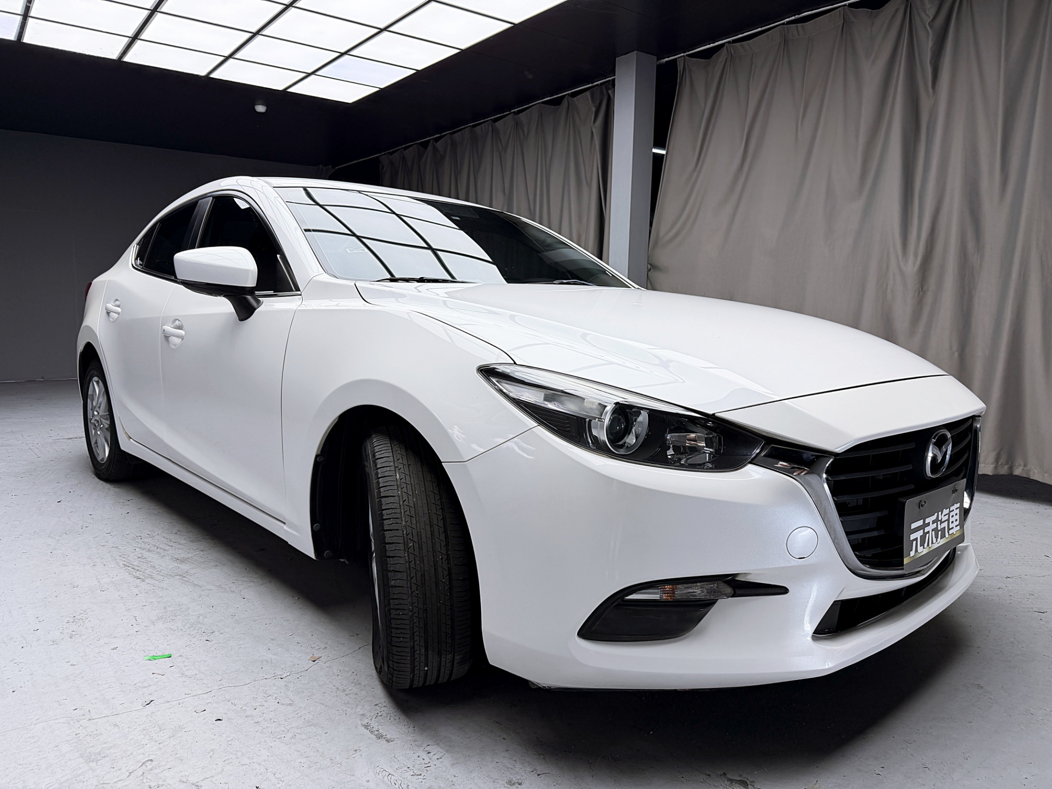 全台到府賞車 2018 Mazda 3 4D 尊榮進化版『小李經理』元禾國際車業/中古車/促銷中  第18張相片