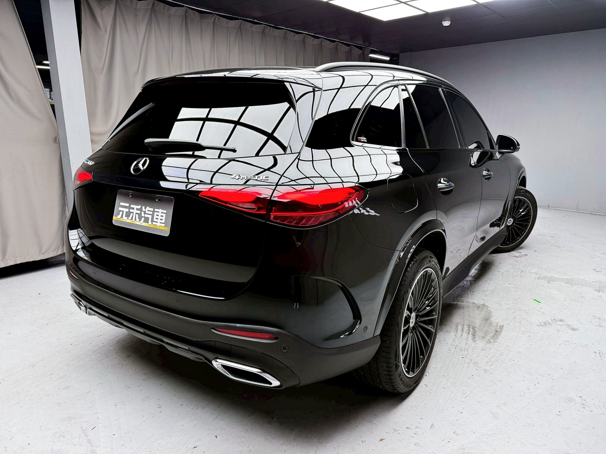 全台到府賞車 2023 Benz GLC300 4MATIC AMG LINE X254型『小李經理』元禾國際車業/中古車/促銷中  第20張相片