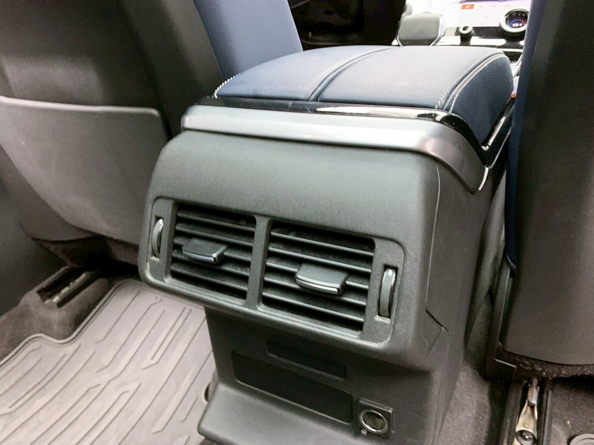 全台到府賞車 2021 Land Rover Range Rover Velar P250 R-Dynamic S『小李經理』元禾國際車業/中古車/促銷中  第12張相片