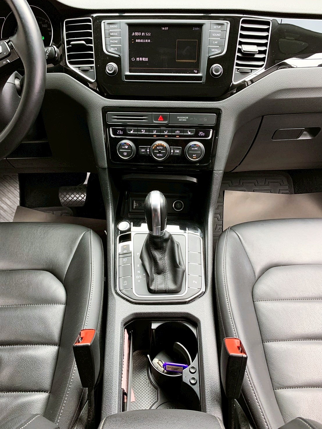 全台到府賞車 2016/17 Volkswagen Golf Sportsvan 280TSI Highline『小李經理』元禾國際車業/中古車/促銷中  第7張相片