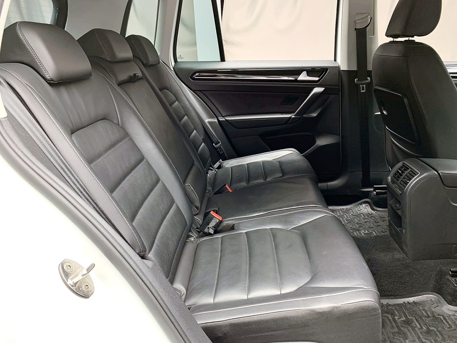 全台到府賞車 2016/17 Volkswagen Golf Sportsvan 280TSI Highline『小李經理』元禾國際車業/中古車/促銷中  第11張相片