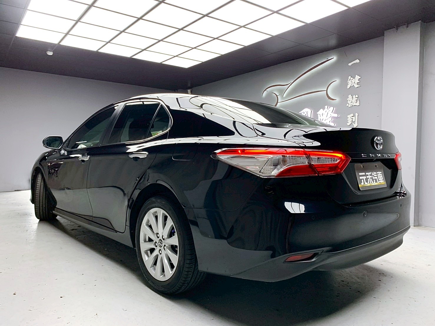 全台到府賞車 2018/19 Toyota Camry 豪華版『小李經理』元禾國際車業/中古車/促銷中  第3張相片