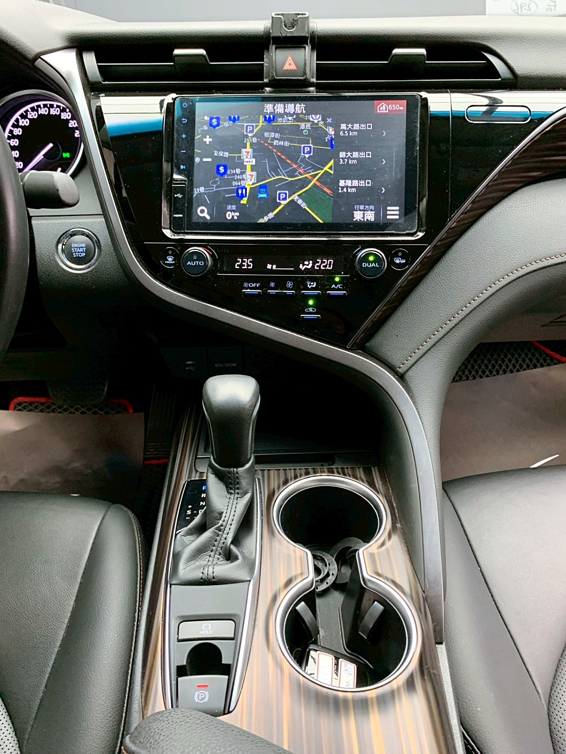 全台到府賞車 2018/19 Toyota Camry 豪華版『小李經理』元禾國際車業/中古車/促銷中  第8張相片