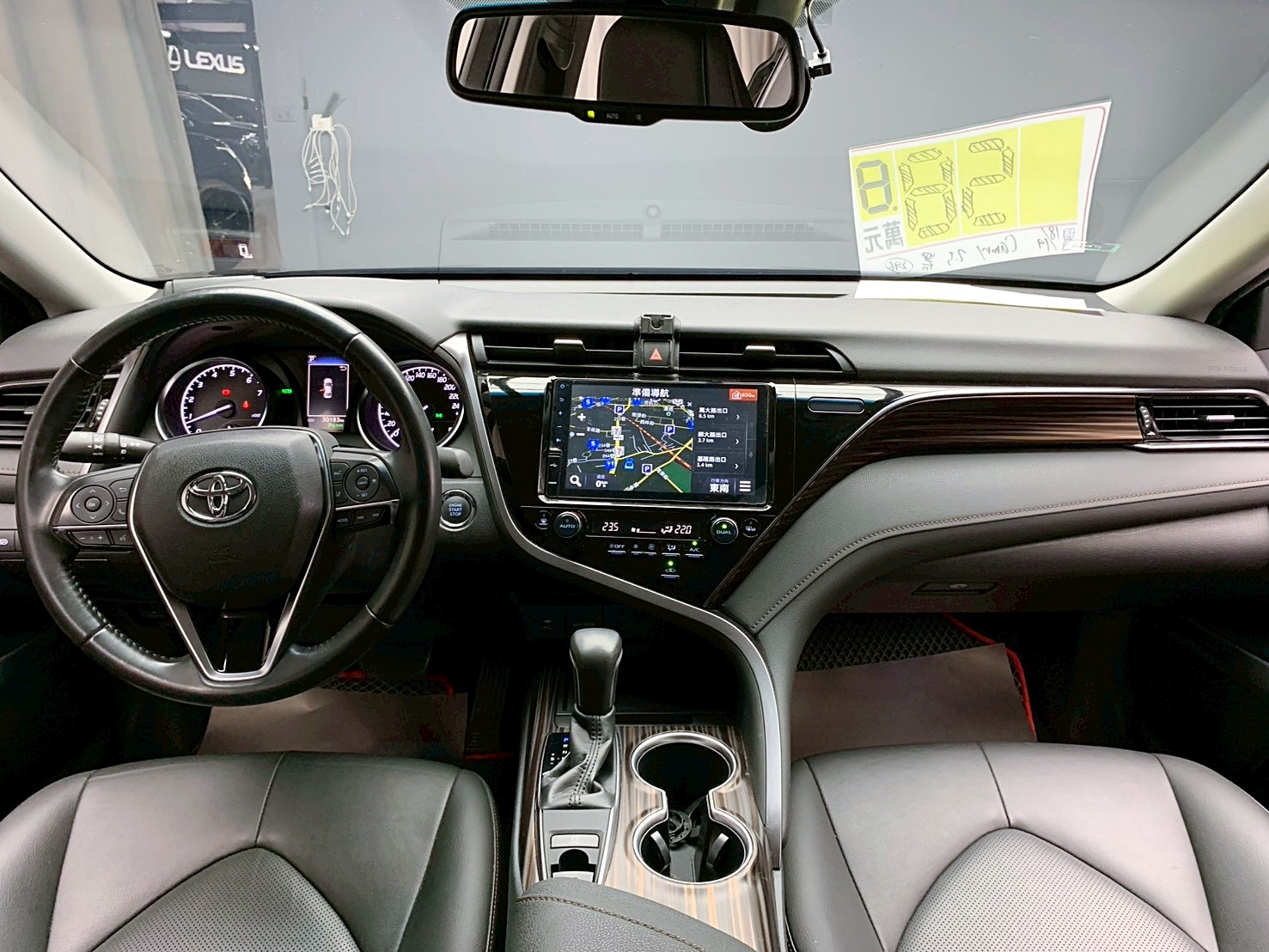 全台到府賞車 2018/19 Toyota Camry 豪華版『小李經理』元禾國際車業/中古車/促銷中  第9張相片