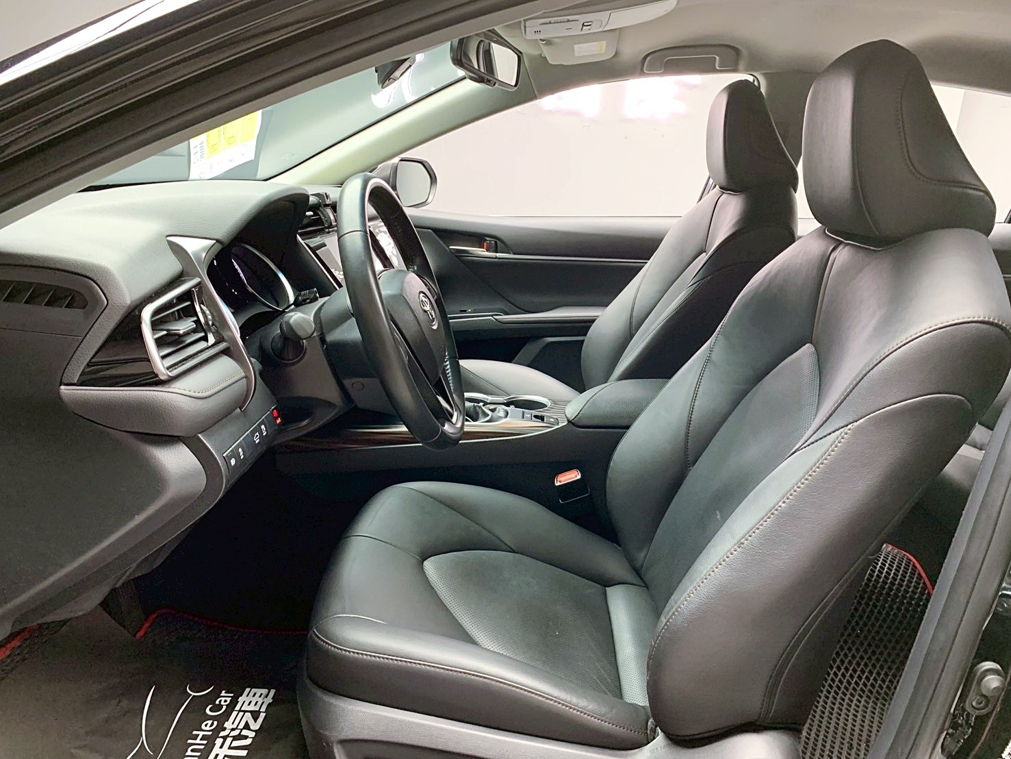 全台到府賞車 2018/19 Toyota Camry 豪華版『小李經理』元禾國際車業/中古車/促銷中  第14張相片