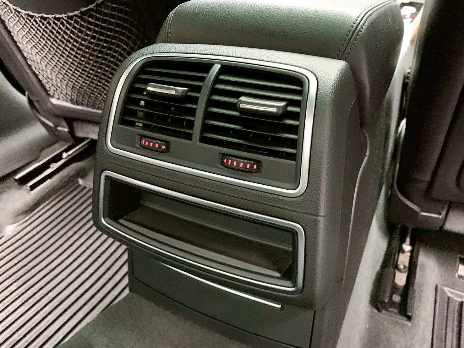 全台到府賞車 2013 Audi A6 Sedan TFSI『小李經理』元禾國際車業/中古車/促銷中  第12張相片