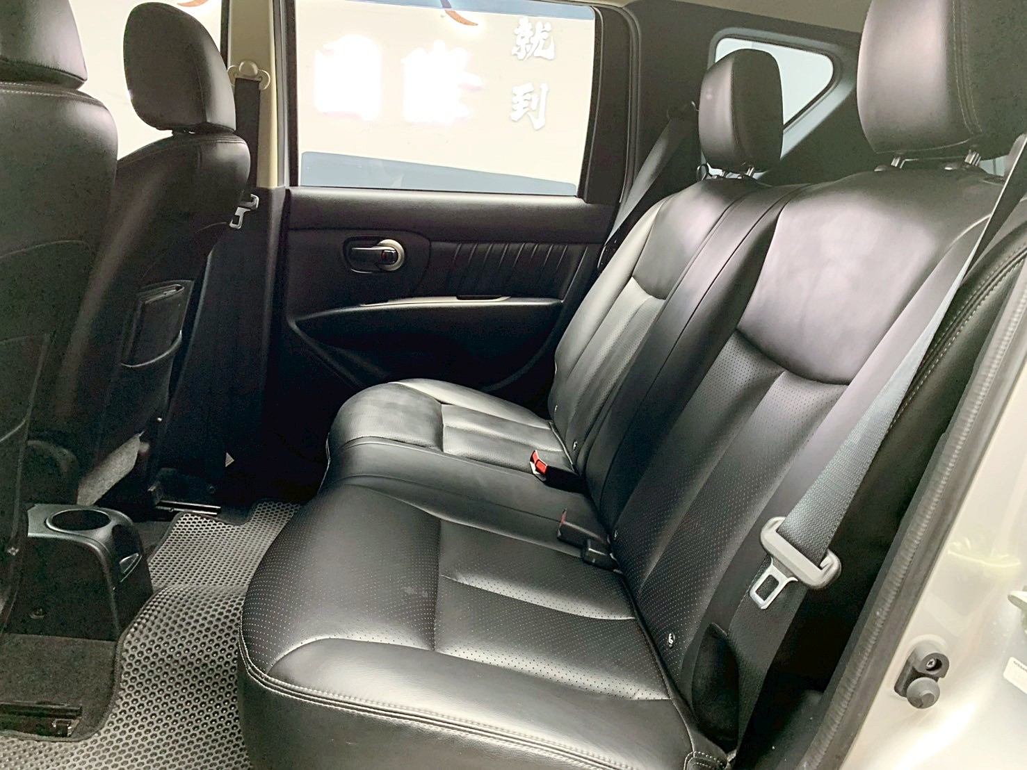 全台到府賞車 2020 Nissan Livina 行家皮椅版『小李經理』元禾國際車業/中古車/促銷中  第10張相片