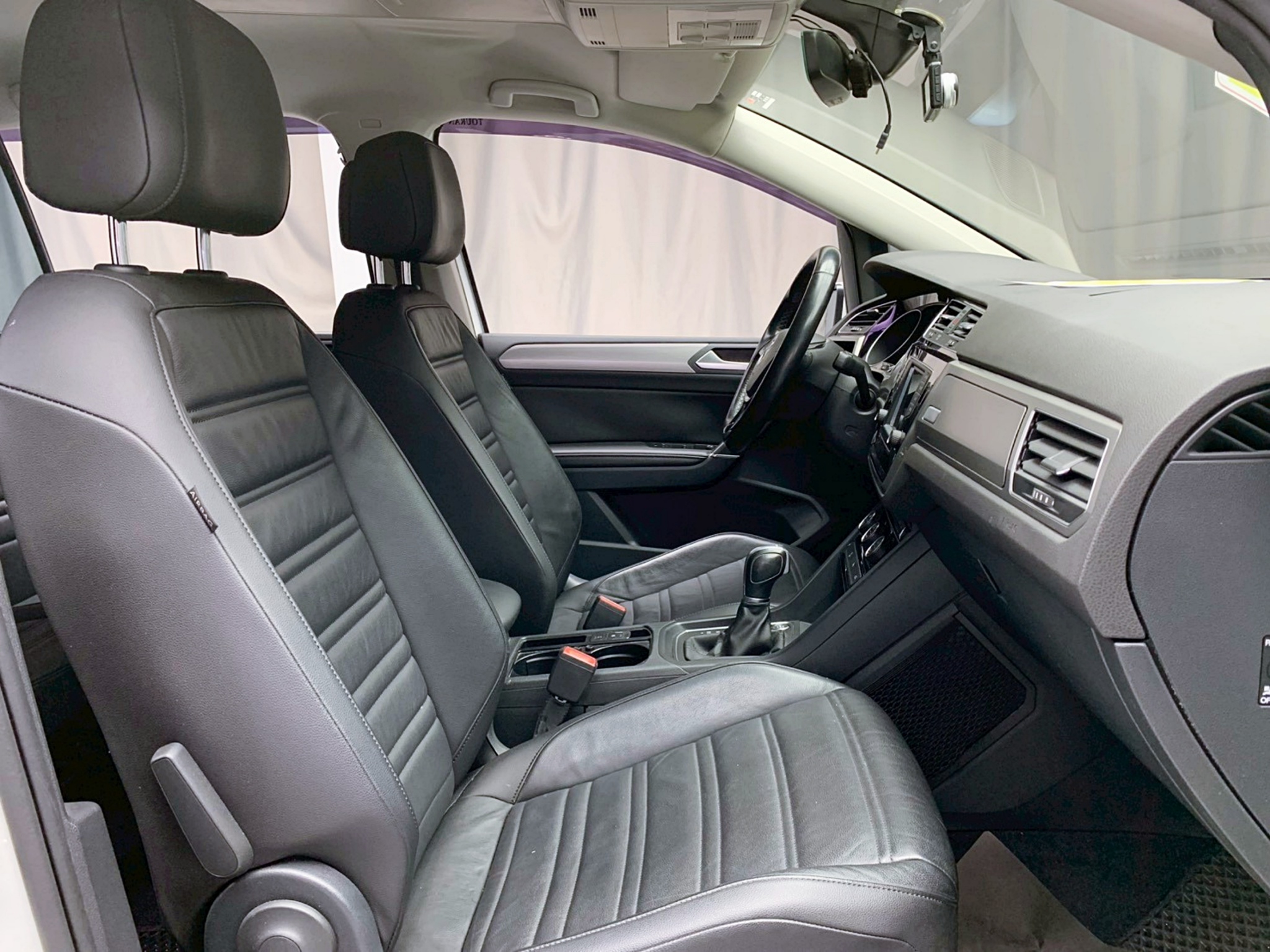 全台到府賞車 2017 Volkswagen Touran 280TDI Comfortline 七人座『小李經理』元禾國際車業/中古車/促銷中  第10張相片